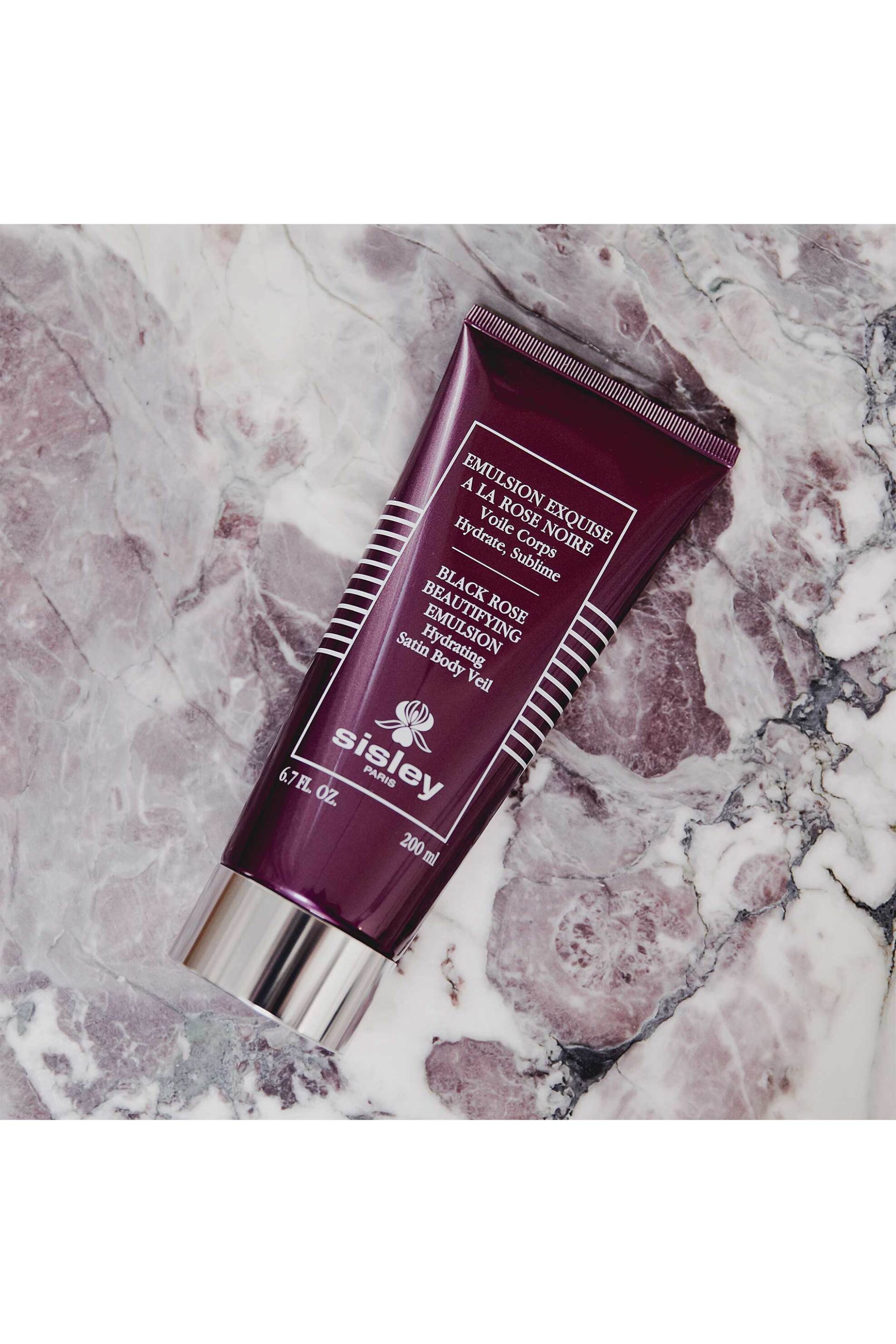 Sisley Black Rose Beautifying Emulsion 200 ml - 132070 φωτογραφία