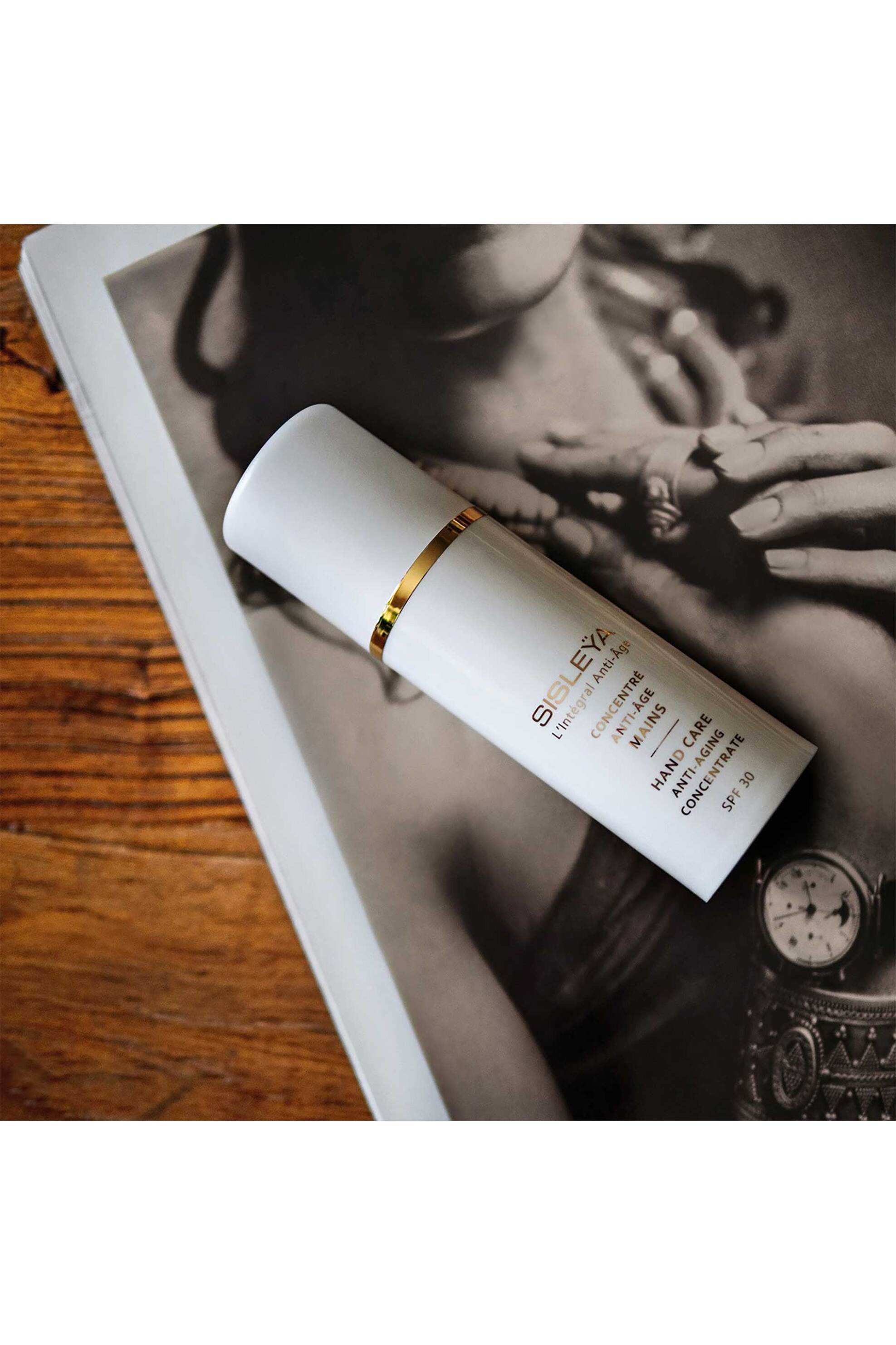 Sisley Sisleÿa L'Intégral Anti-Âge Hand Care Anti-Aging Concentrate 75 ml - 151410 φωτογραφία