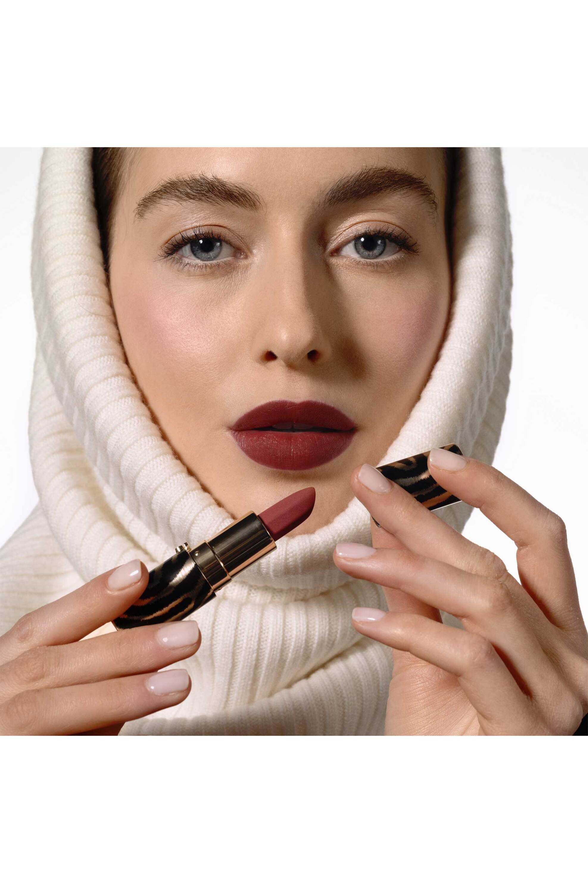 Sisley Phyto-Rouge Velvet 3 gr - 170700 31 Orange Fawn φωτογραφία