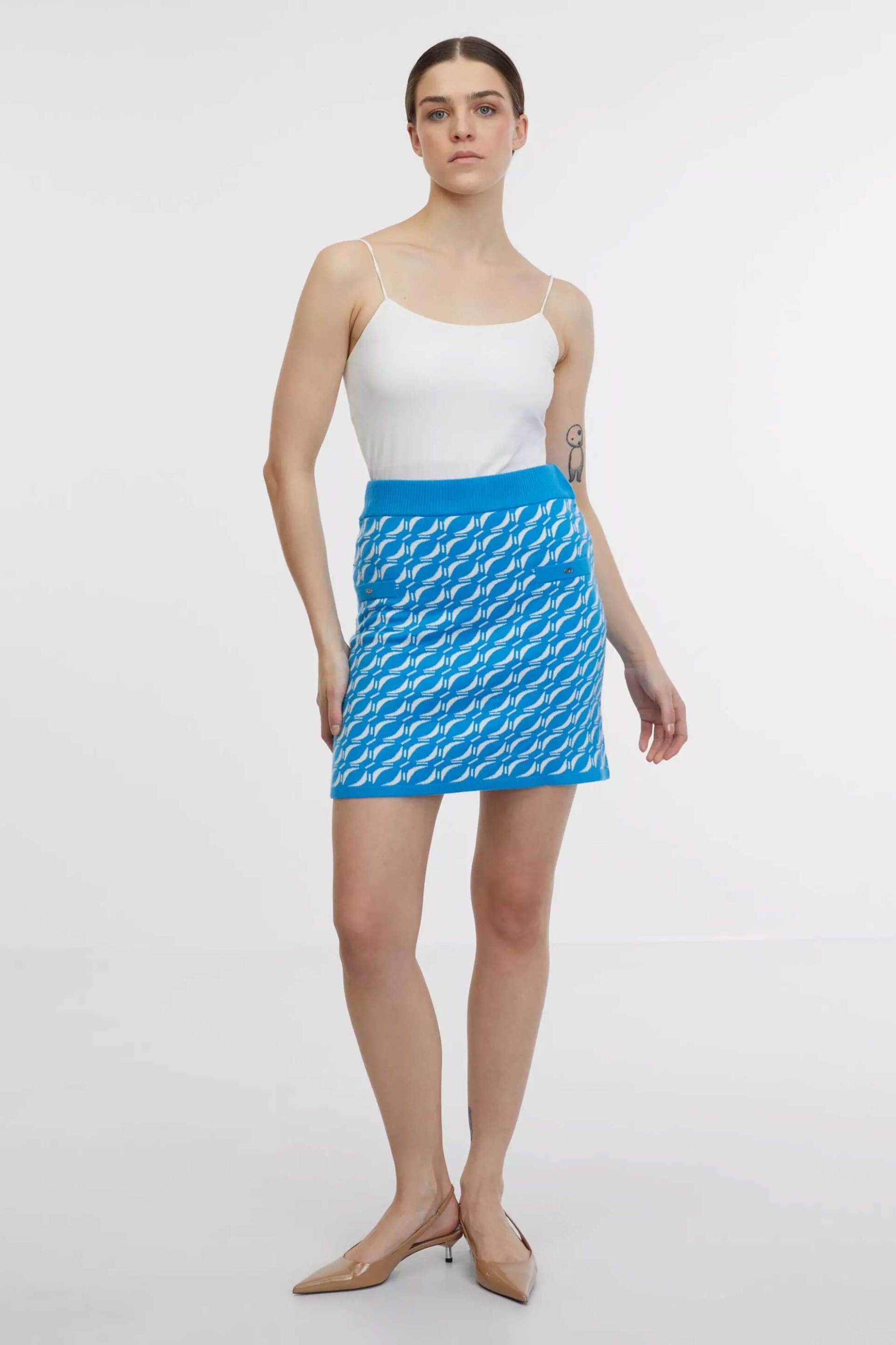 Orsay γυναικεία mini φούστα με all-over monogram print και διακοσμητικά πατ - 1000122-X18-4330