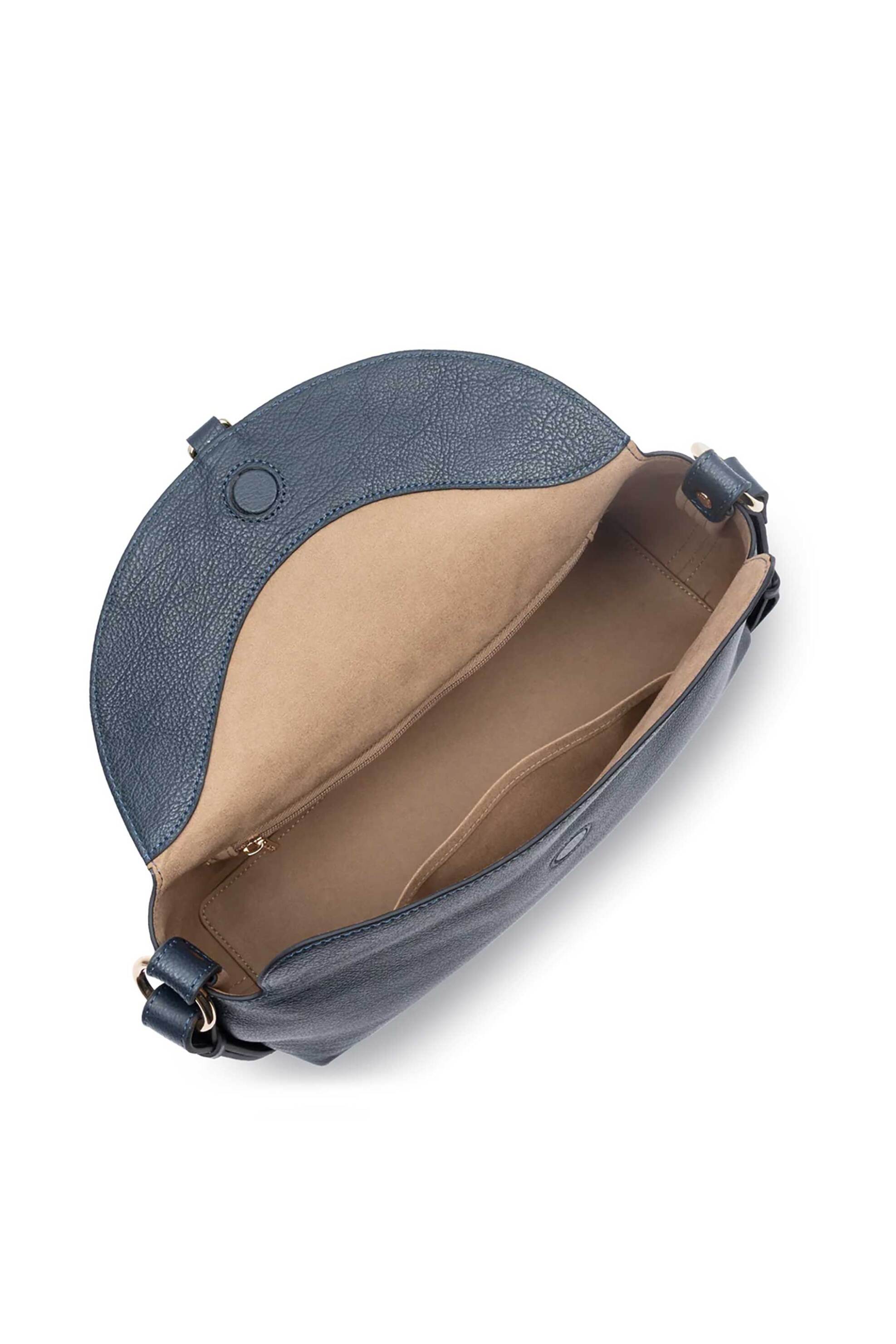 LANCASTER BAGS Lancaster γυναικεία δερμάτινη τσάντα crossbody "Dune Gaia Medium" - 529-104 Μπλε Σκούρο - 4