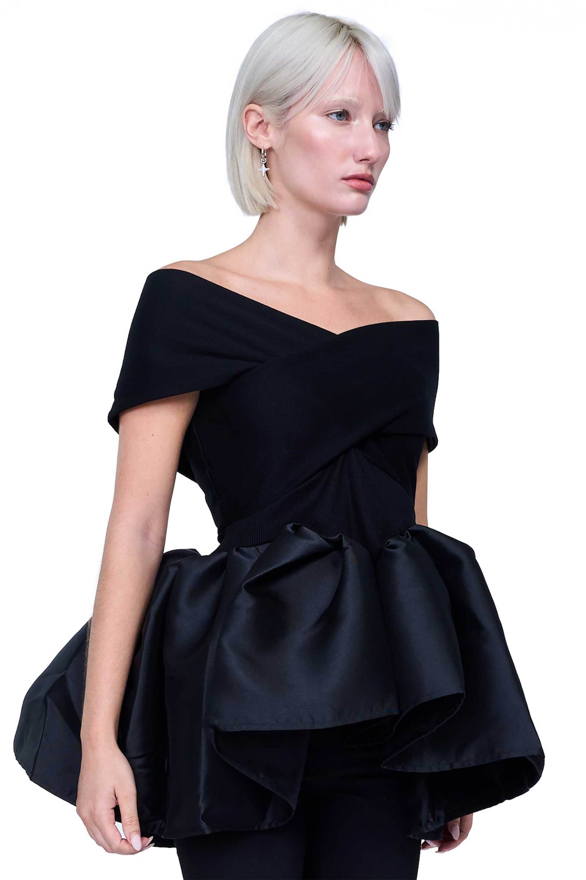 Marques' Almeida γυναικείο τοπ off shoulder με βολάν - AW24TP0611JRRBK Μαύρο φωτογραφία