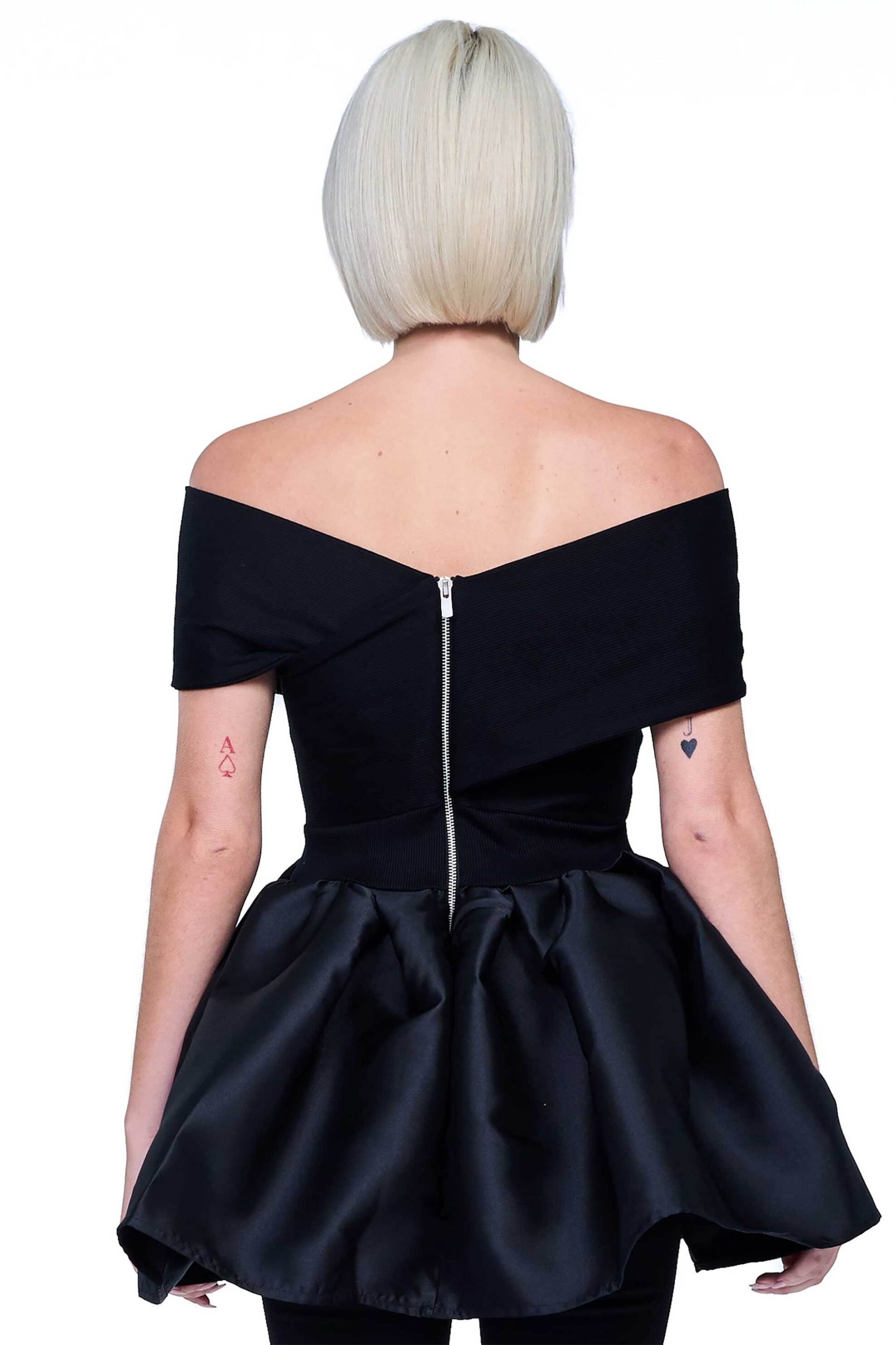 Marques' Almeida γυναικείο τοπ off shoulder με βολάν - AW24TP0611JRRBK Μαύρο φωτογραφία