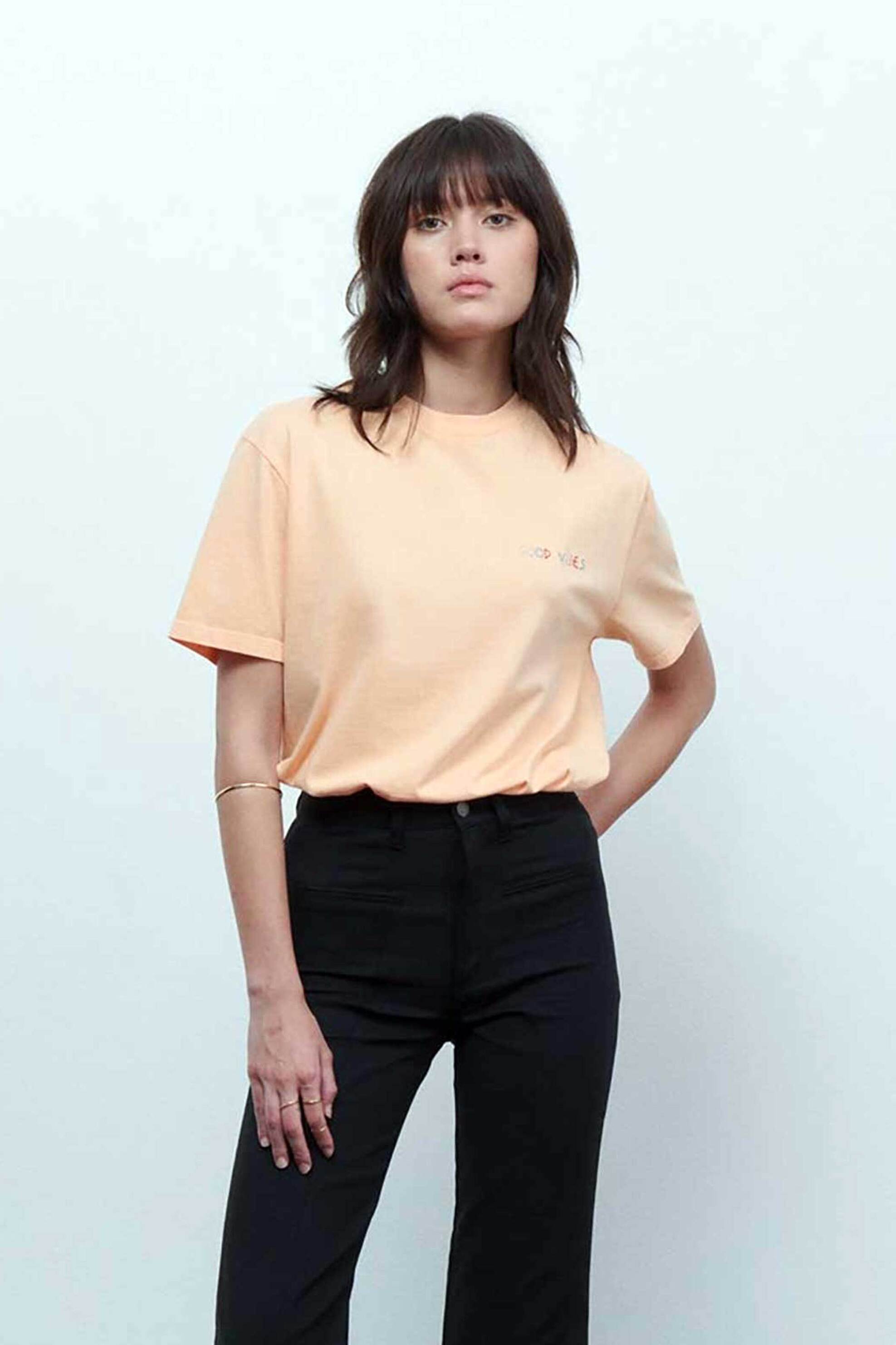 MAISON LABICHE Maison Labiche γυναικείο T-shirt Straight Cut "Good Vibes Popincourt" - SWPOPINGOODV Ροδακινί