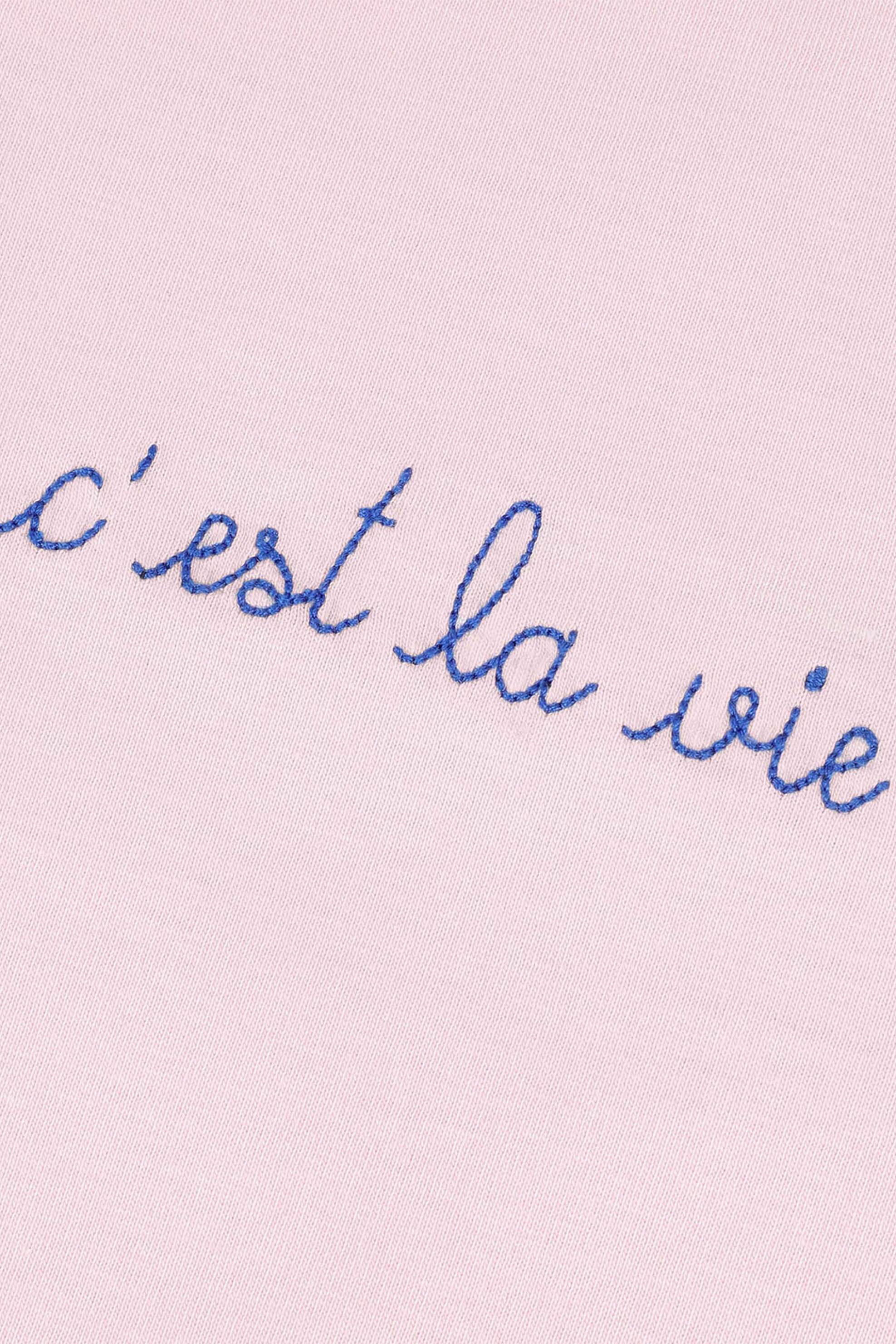 Maison Labiche γυναικείο βαμβακερό T-shirt με κεντημένο lettering ''C’est La Vie'' - VWPOITOUCLAVIE Ροζ φωτογραφία