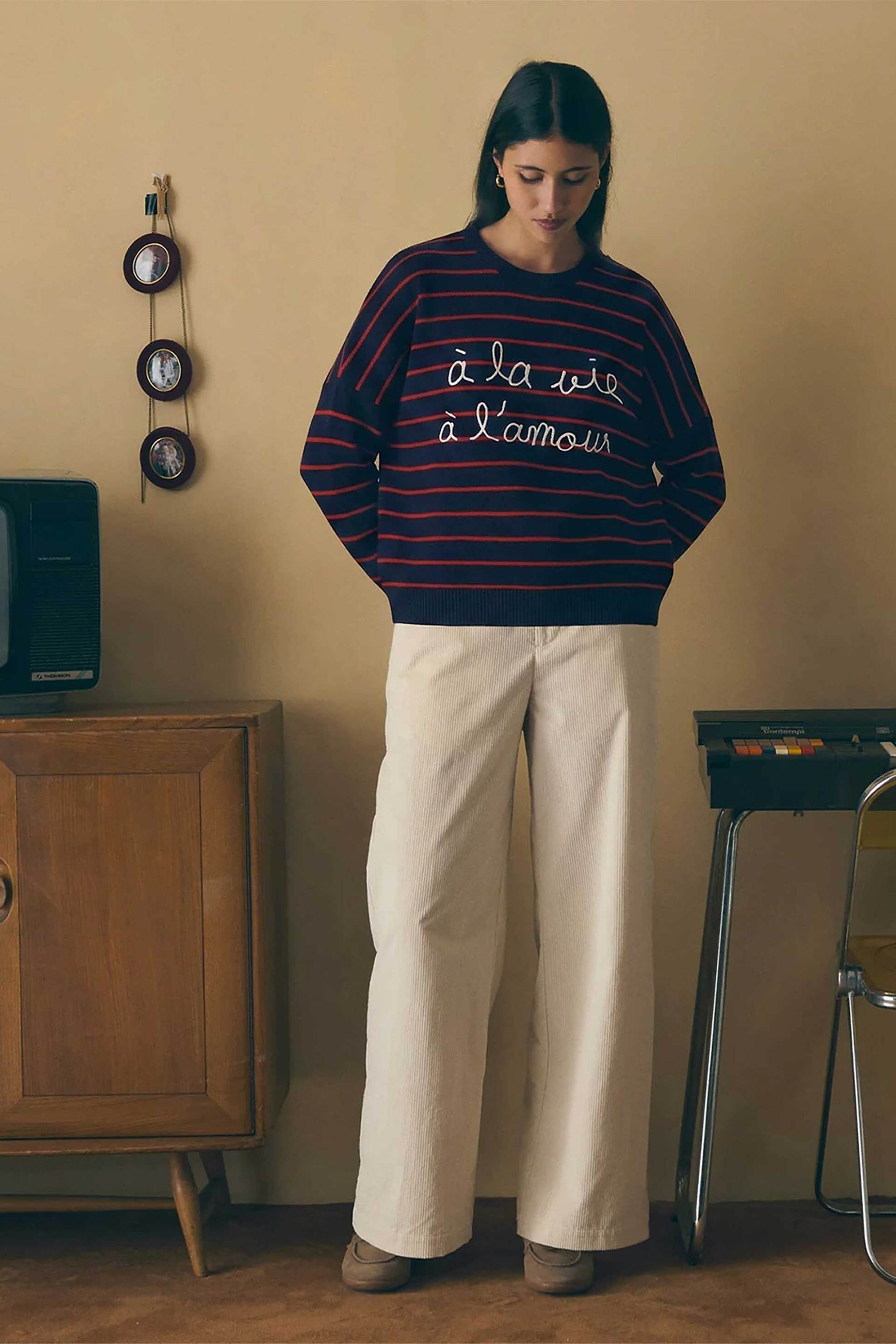 MAISON LABICHE Maison Labiche γυναικείο πουλόβερ με ριγέ σχέδιο και lettering "A La Vie A L Amour" - AAWBUZELINSLAVI Μπλε Σκούρο