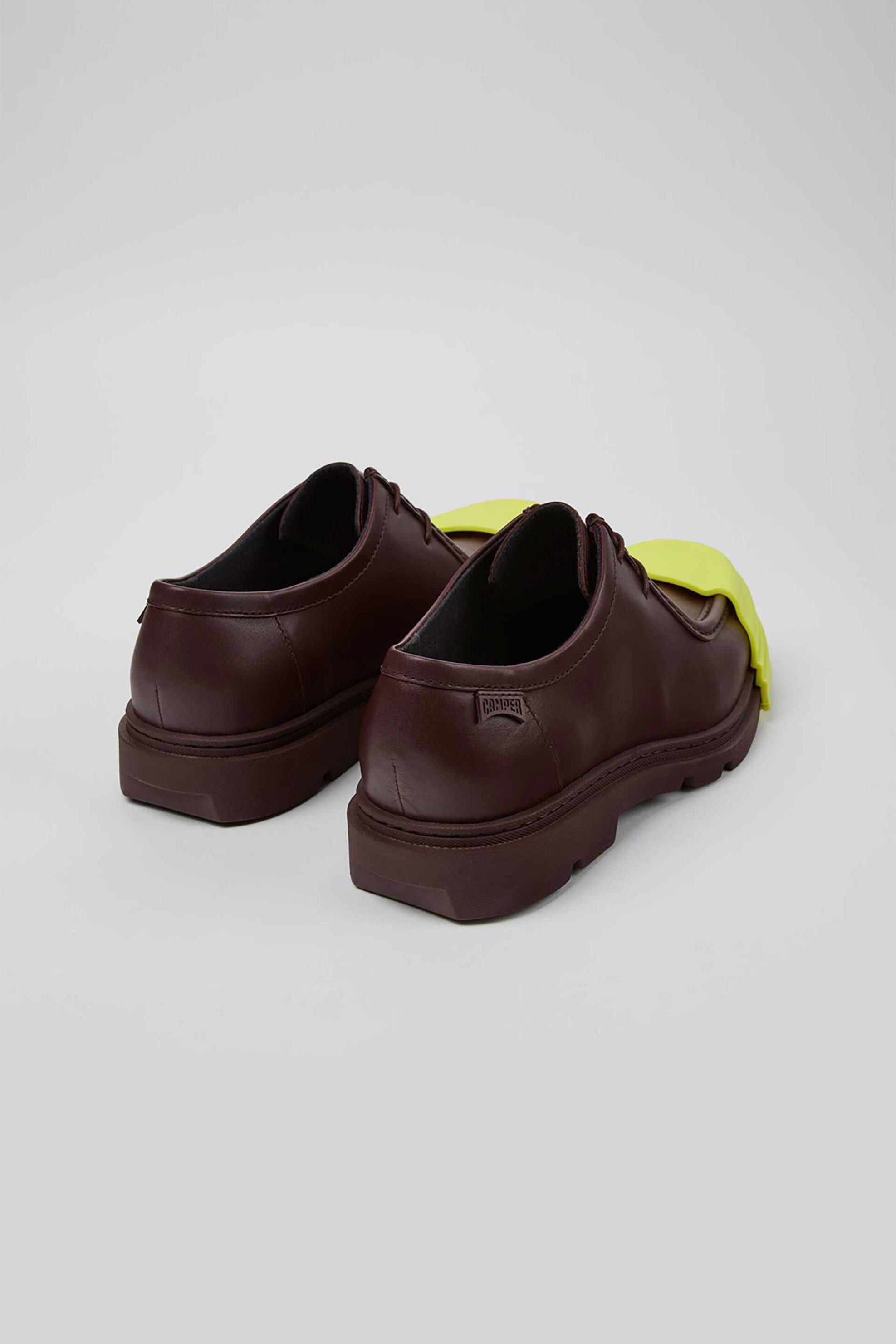 Camper γυναικεία δίχρωμα δερμάτινα μοκασίνια με αποσπώμενο κάλυμμα “Junction” - K201469-018 Μπορντό φωτογραφία