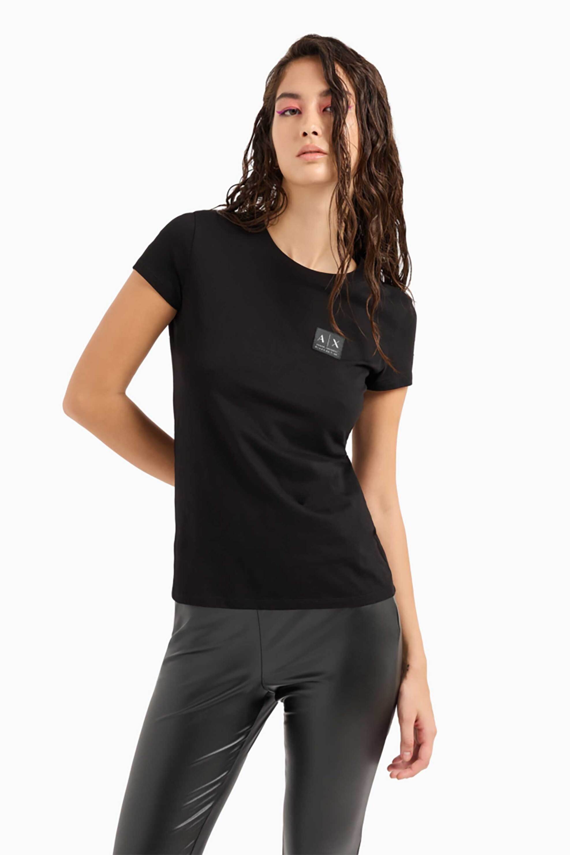 Armani Exchange γυναικείο T-shirt μονόχρωμο με logo patch Slim Fit | M