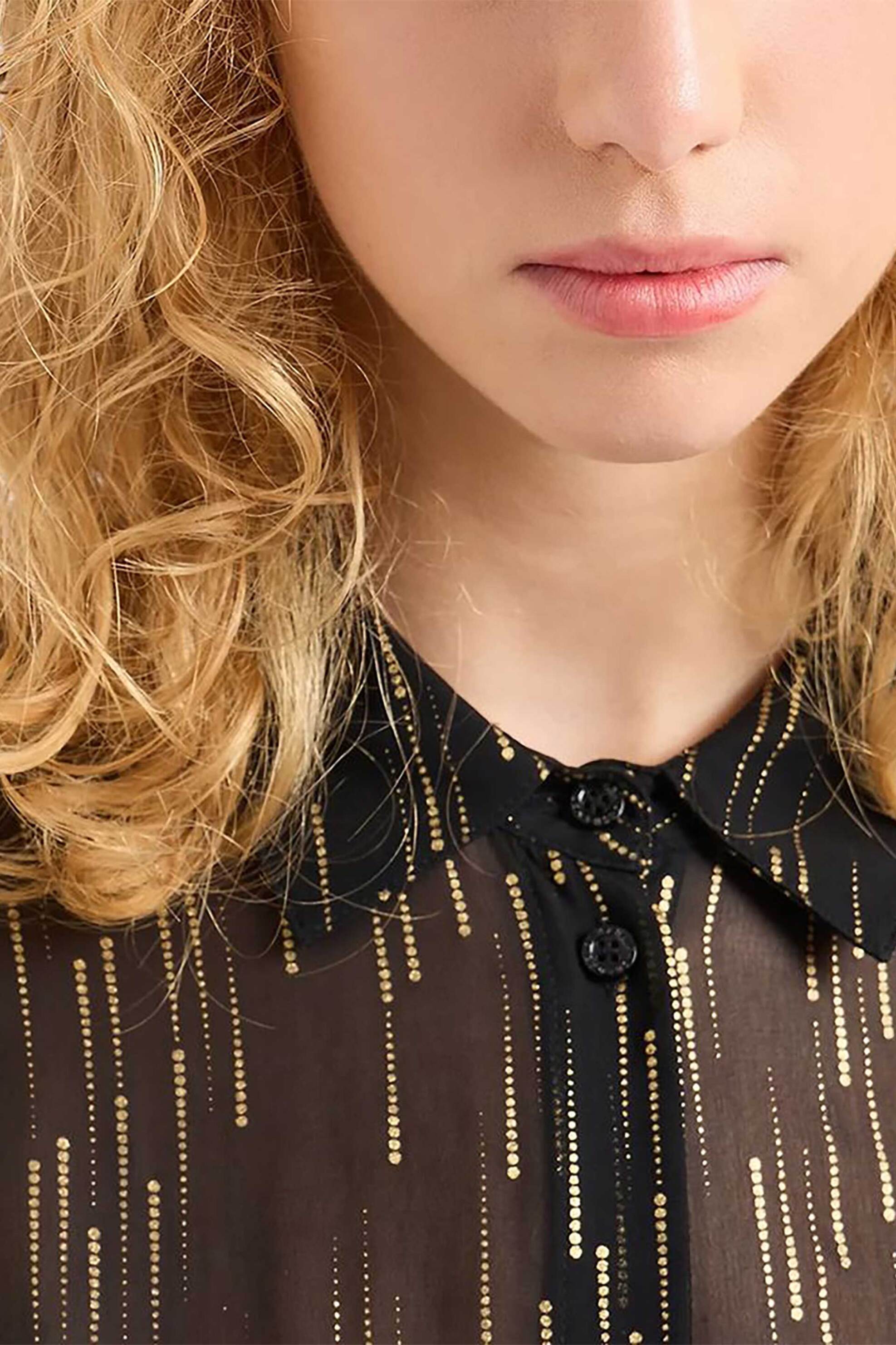 Armani Exchange γυναικείο midi φόρεμα ημιδάφανο σεμιζιέ με χρυσές λεπτομέρειες και ασορτί ζώνη Regular Fit - 6DYA44YN2VZ Μαύρο φωτογραφία