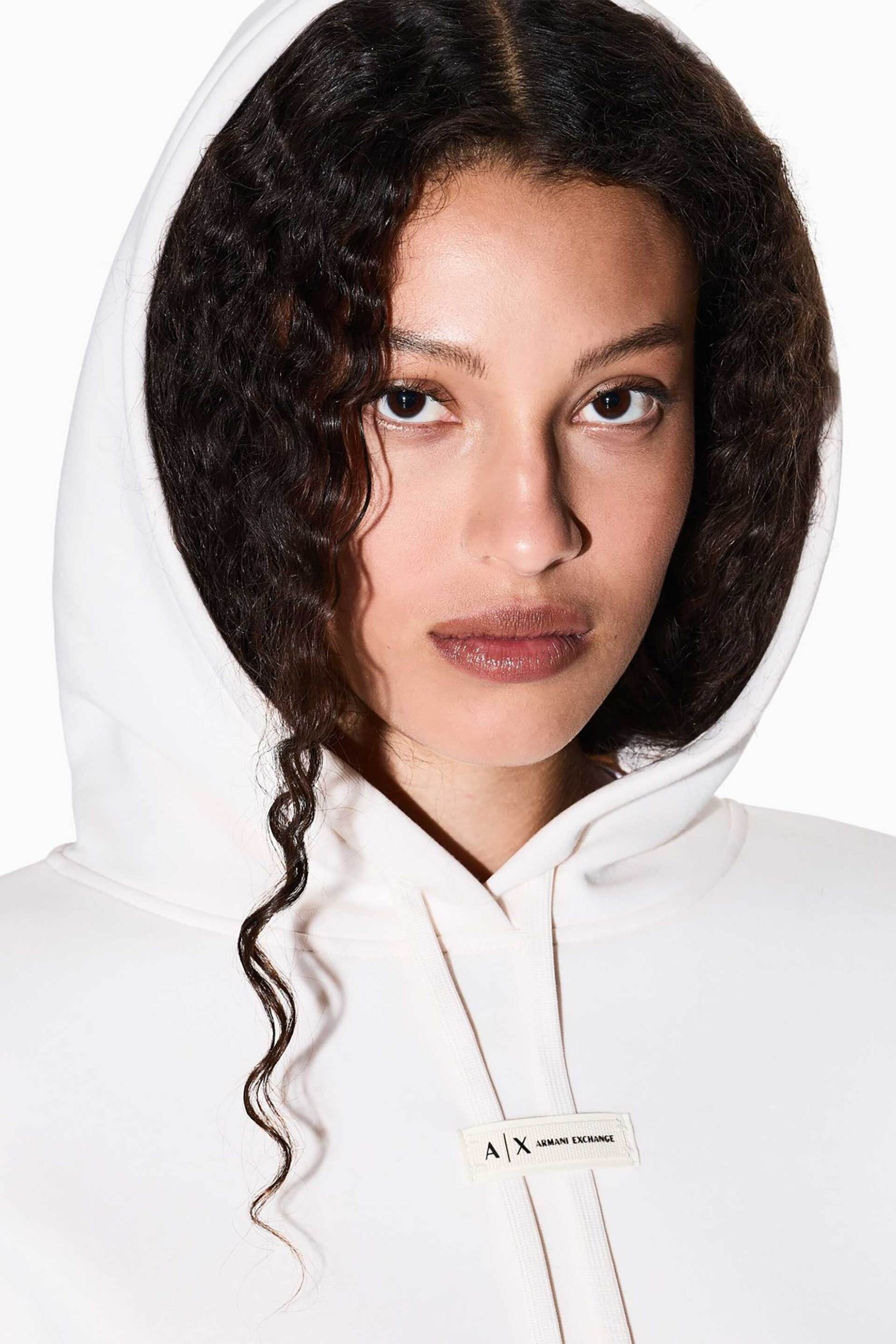 Armani Exchange γυναικεία μπλούζα φούτερ με logo patch και κουκούλα - XW000745AF16134 Εκρού φωτογραφία