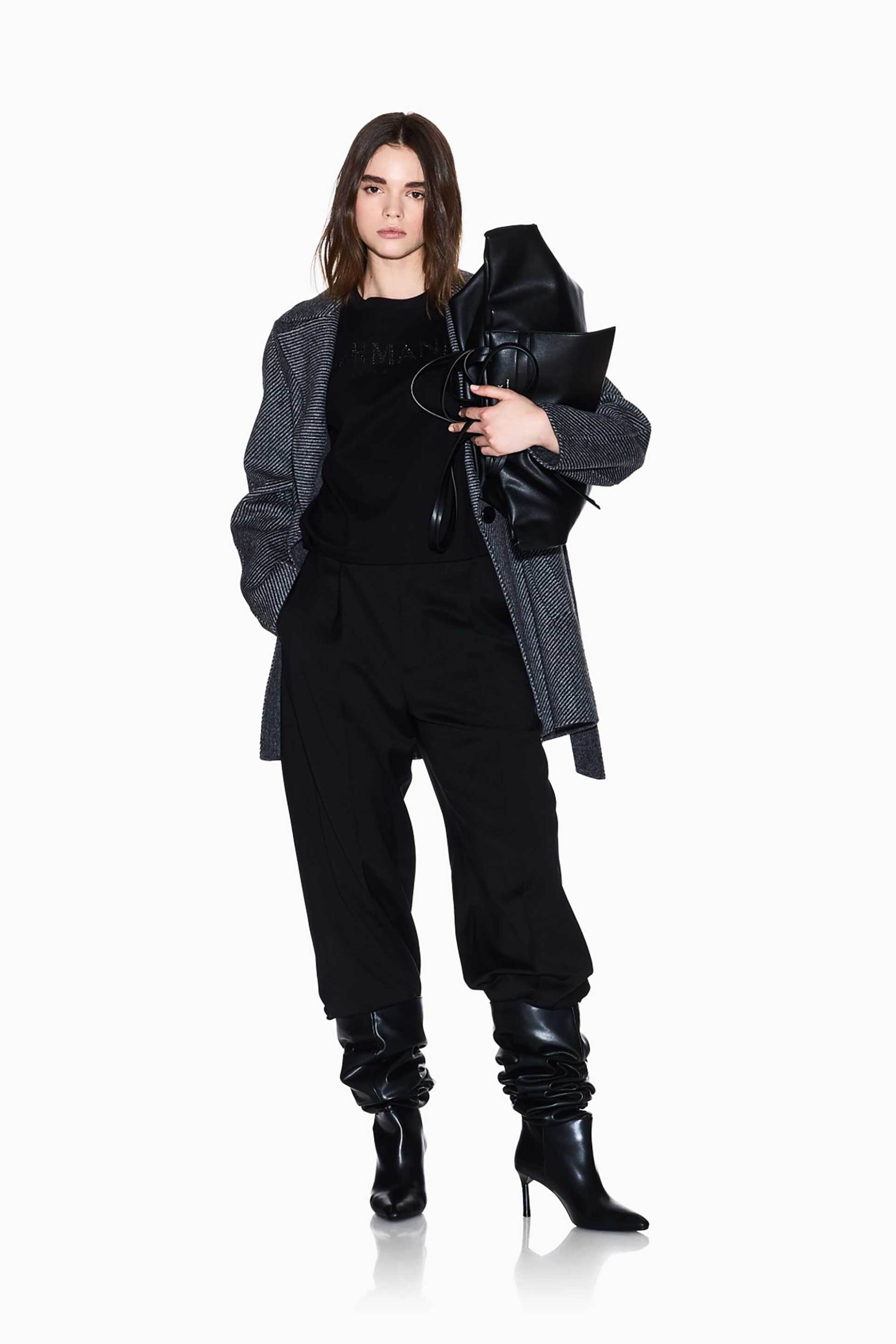 Armani Exchange γυναικείο T-shirt με logo cropped - XW001364AF15085 Μαύρο φωτογραφία