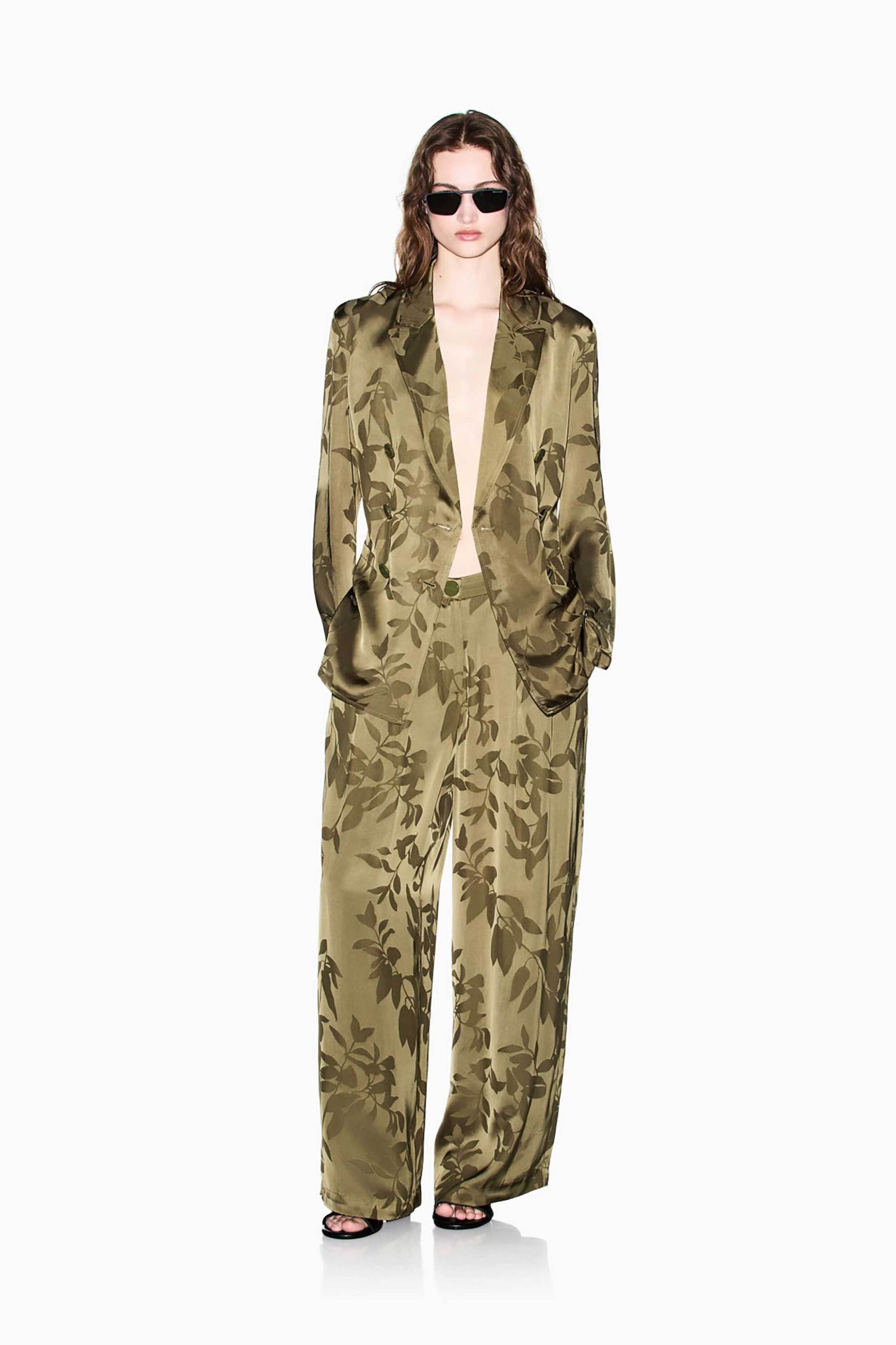 Armani Exchange γυναικείο παντελόνι με all-over print Palazzo Fit - XW002011AF21551 Λαδί