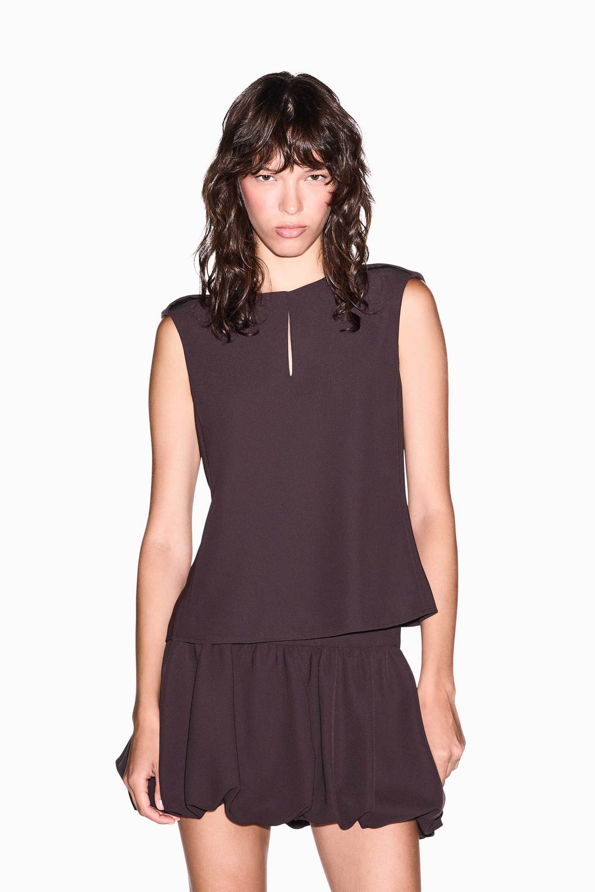 Armani Exchange γυναικείο αμάνικο τοπ με cut-out Regular Fit - XW002917AF26071 Καφέ Σκούρο
