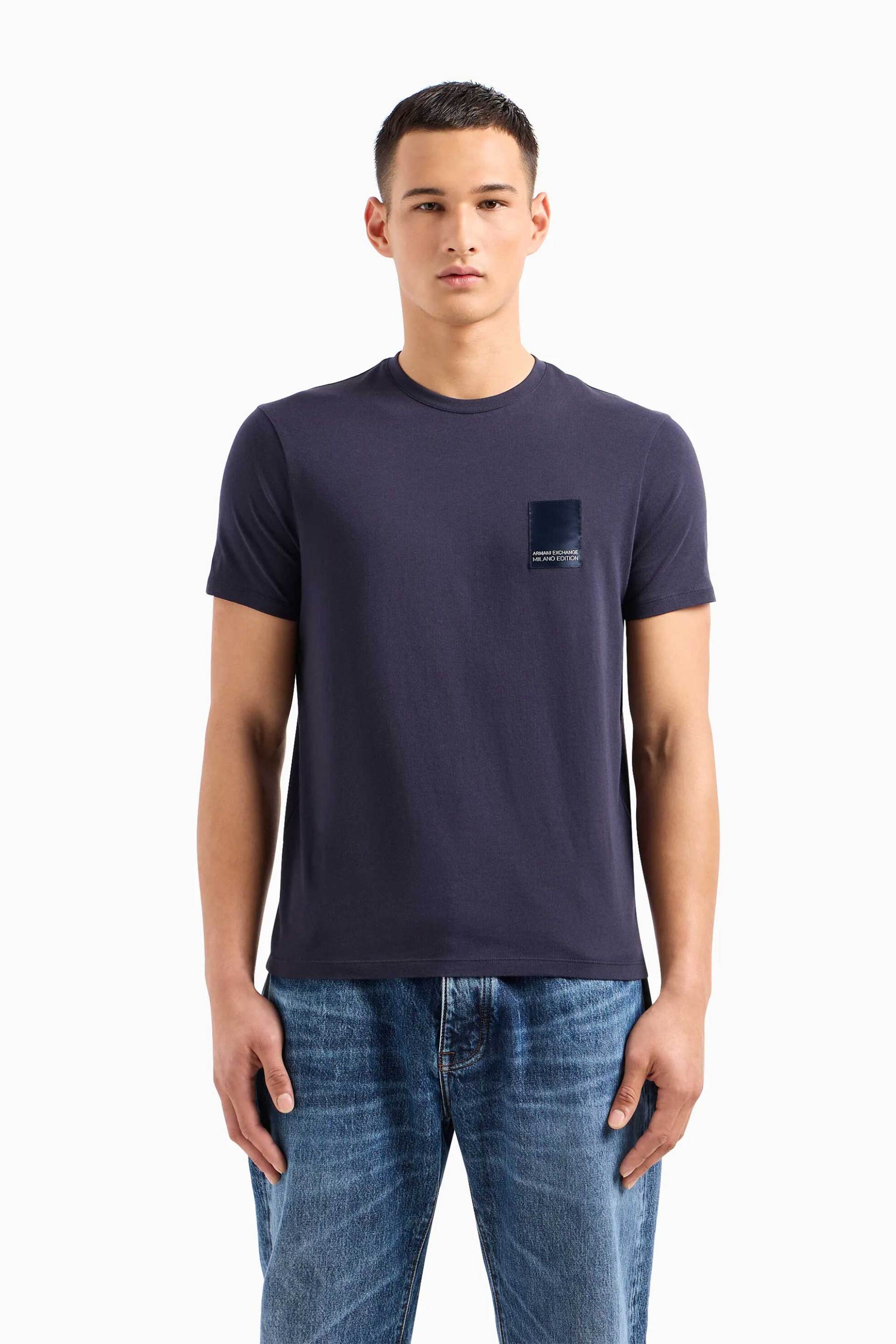 Ανδρική Μόδα > Ανδρικά Ρούχα > Ανδρικές Μπλούζες > Ανδρικά T-Shirts Armani Exchange ανδρικό T-shirt με contrast logo patch Regular Fit - 3DZTHMZJ8EZ Μπλε Σκούρο