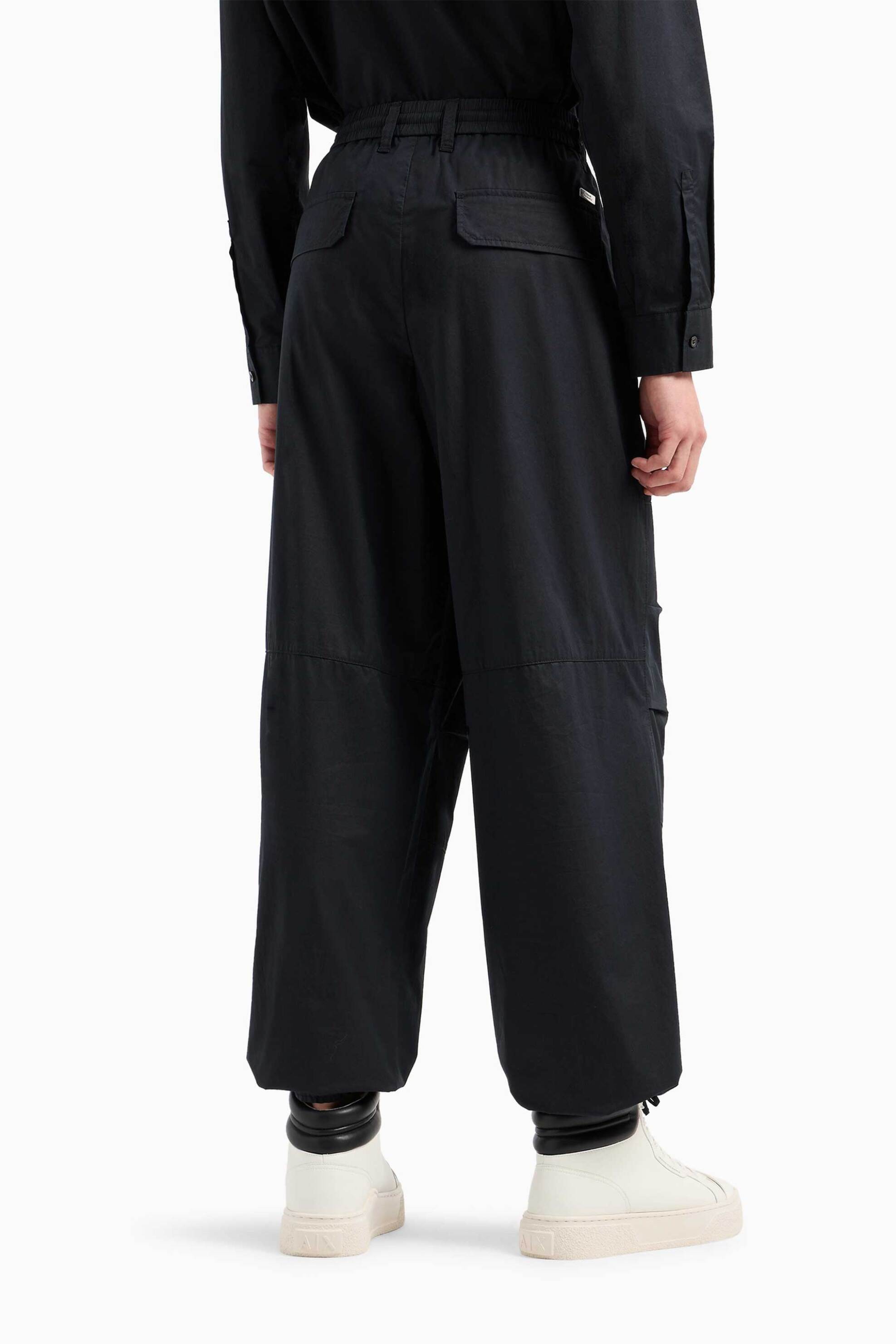 Armani Exchange ανδρικό υφασμάτινο παντελόνι Relaxed Fit - 6DZPL3ZN3CZ Μαύρο φωτογραφία