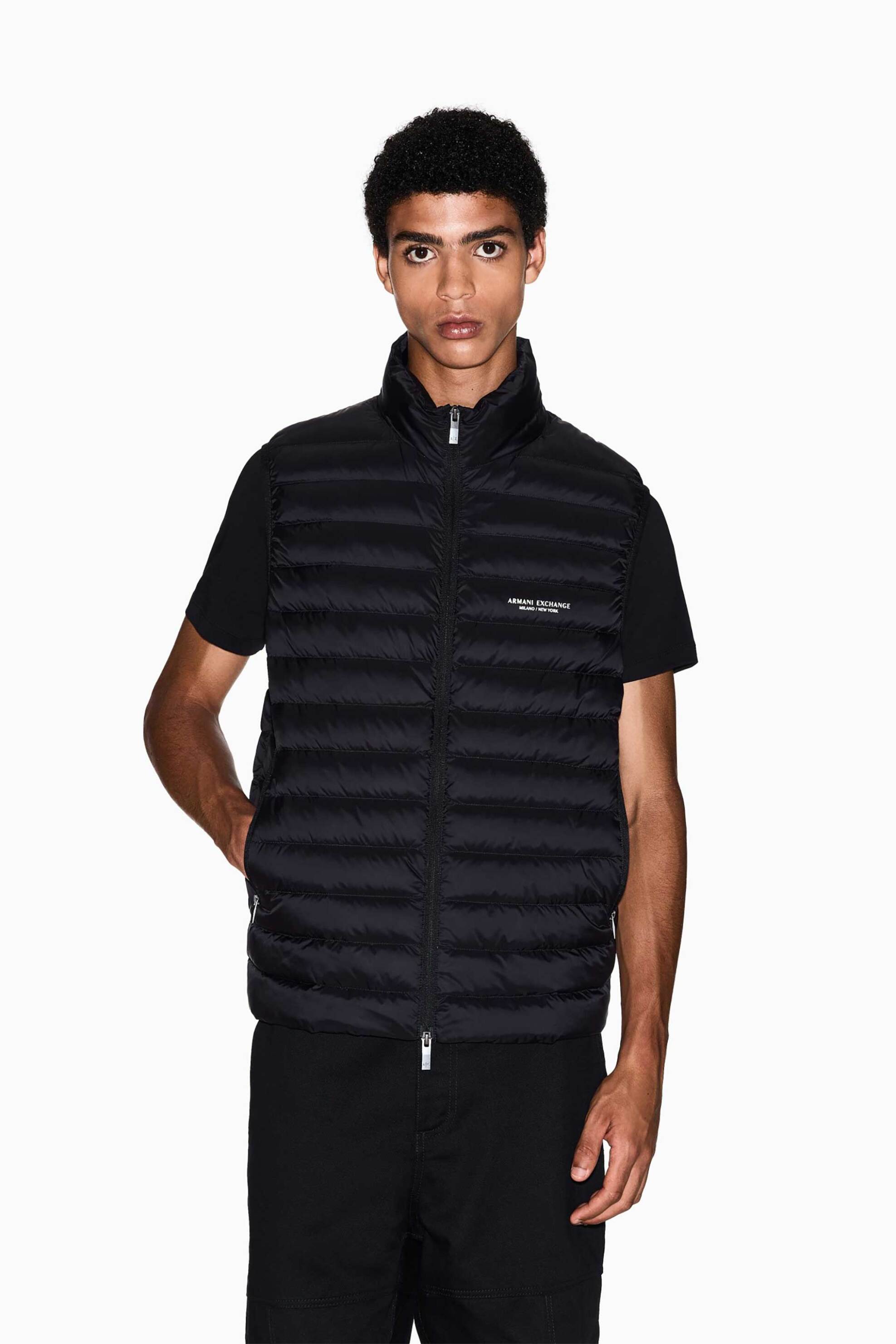 Armani Exchange ανδρικό αμάνικο μπουφάν με καπιτονέ σχέδιο Regular Fit - XM001576AF16927 Μαύρο