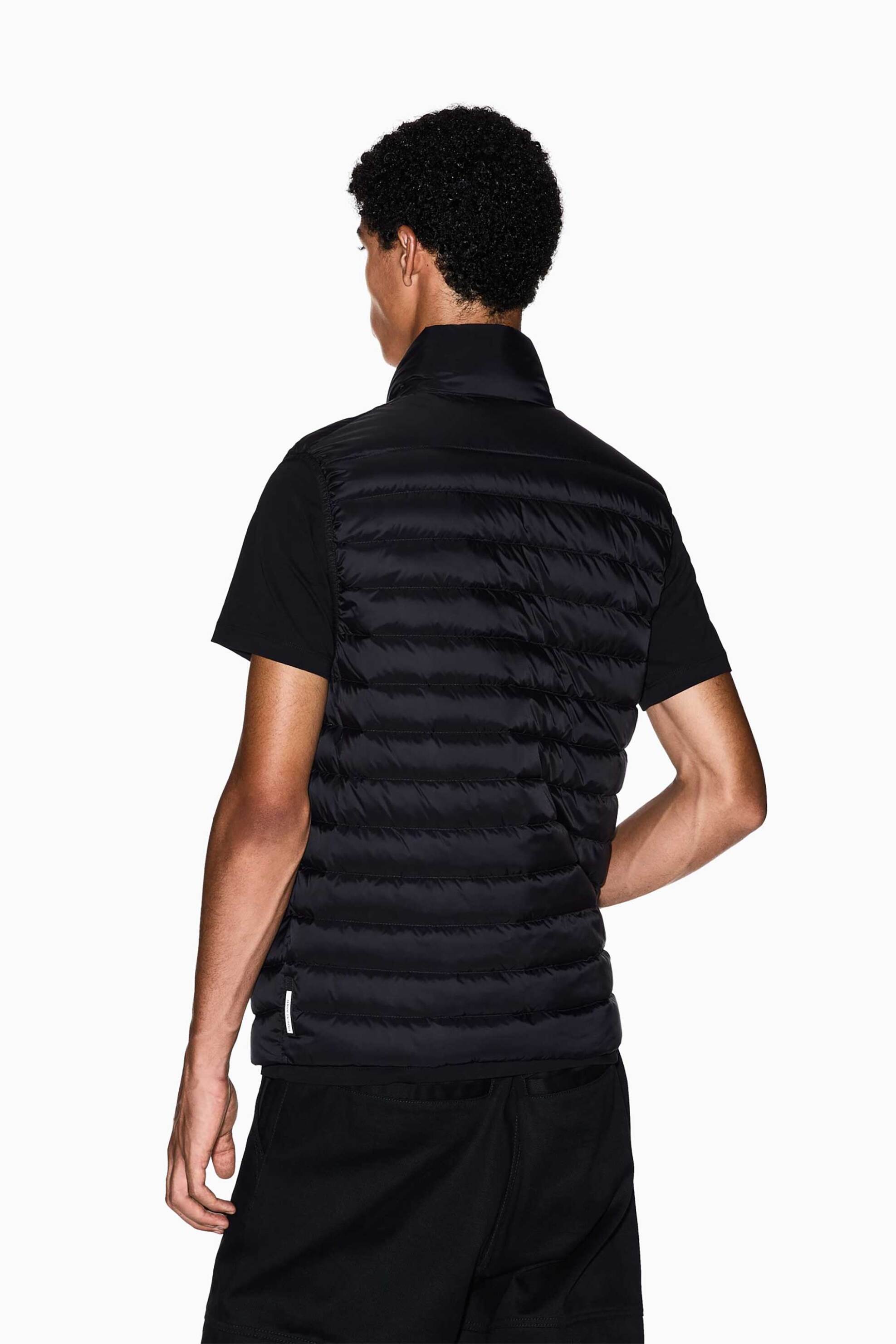 Armani Exchange ανδρικό αμάνικο μπουφάν με καπιτονέ σχέδιο Regular Fit - XM001576AF16927 Μαύρο φωτογραφία