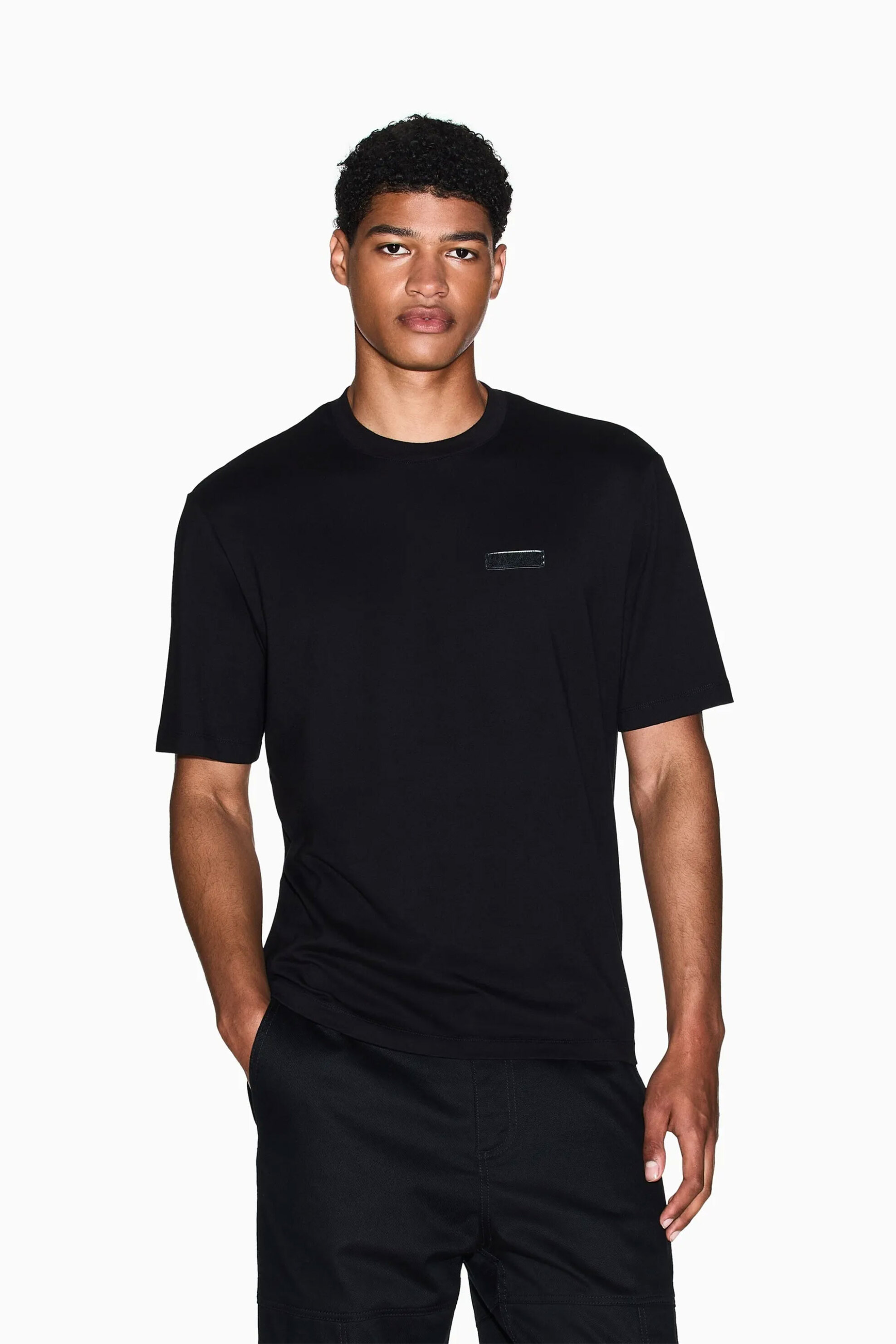 Armani Exchange ανδρικό T-shirt μονόχωμο με logo patch - XM001426AF10362 Μαύρο