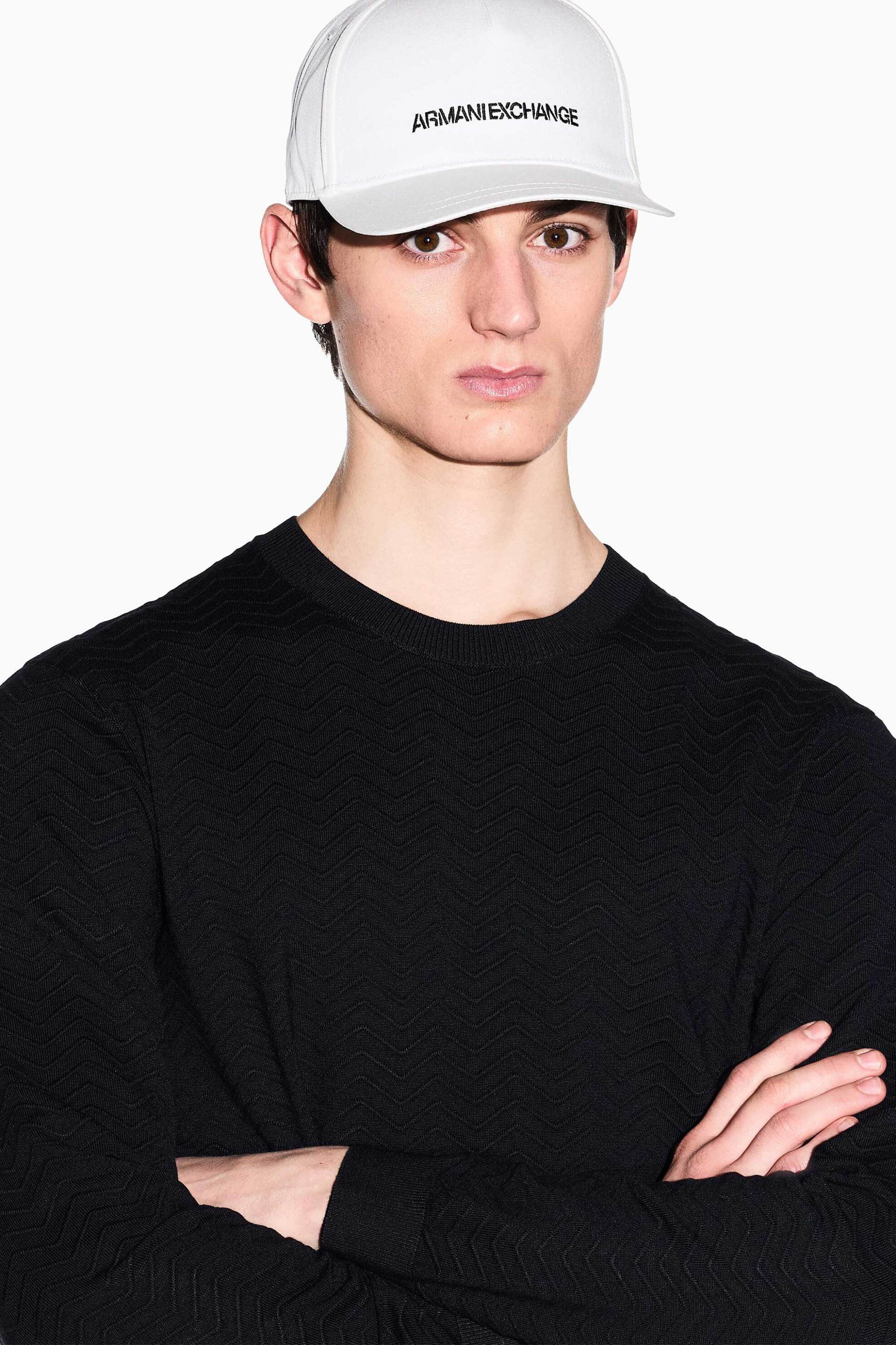 Armani Exchange ανδρικό καπέλο jockey με κεντημένο λογότυπο - XM002829AF15502 Λευκό φωτογραφία