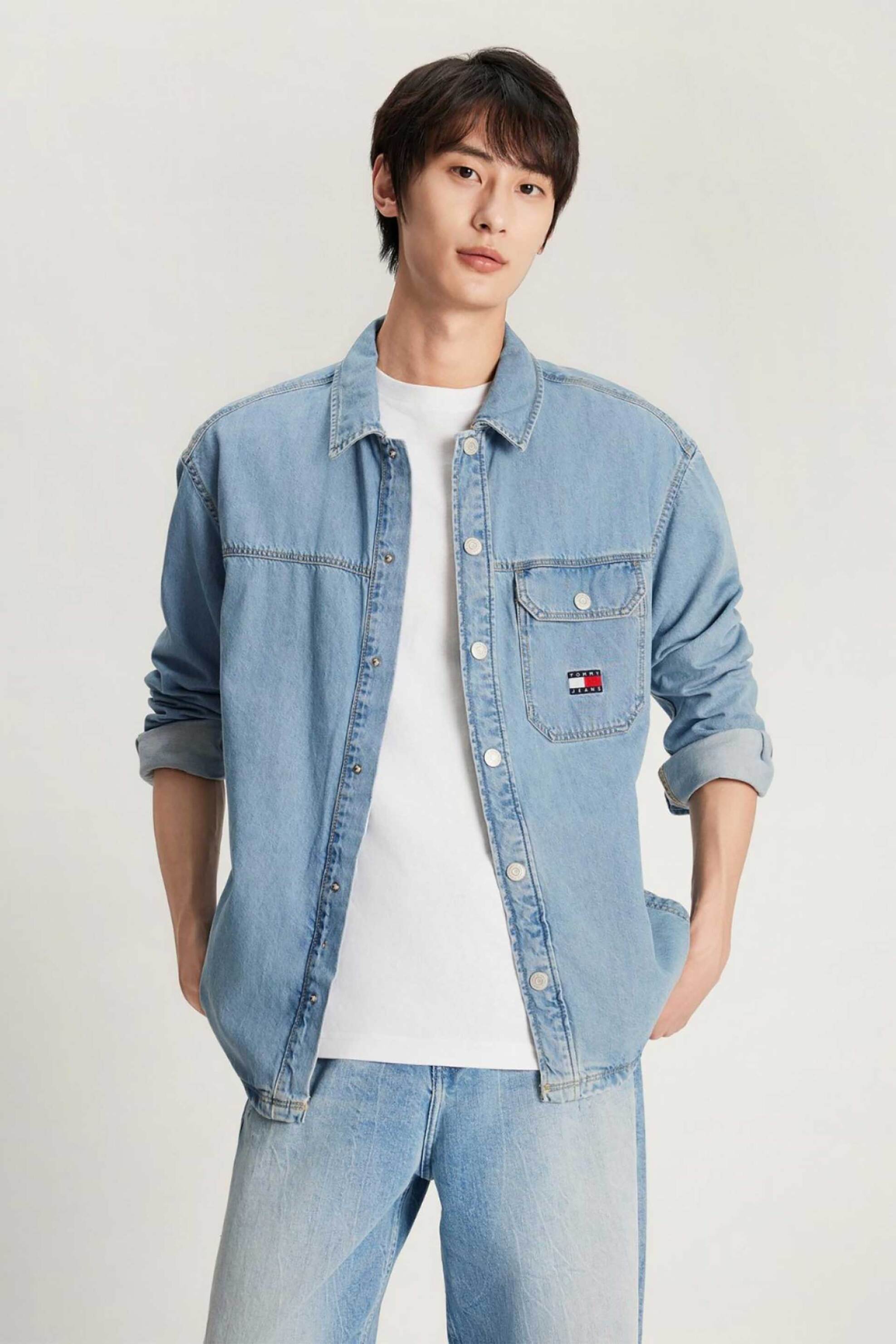 Tommy Jeans ανδρικό denim overshirt με λογότυπο Relaxed Fit - DM0DM18328 Denim Blue Ανοιχτό