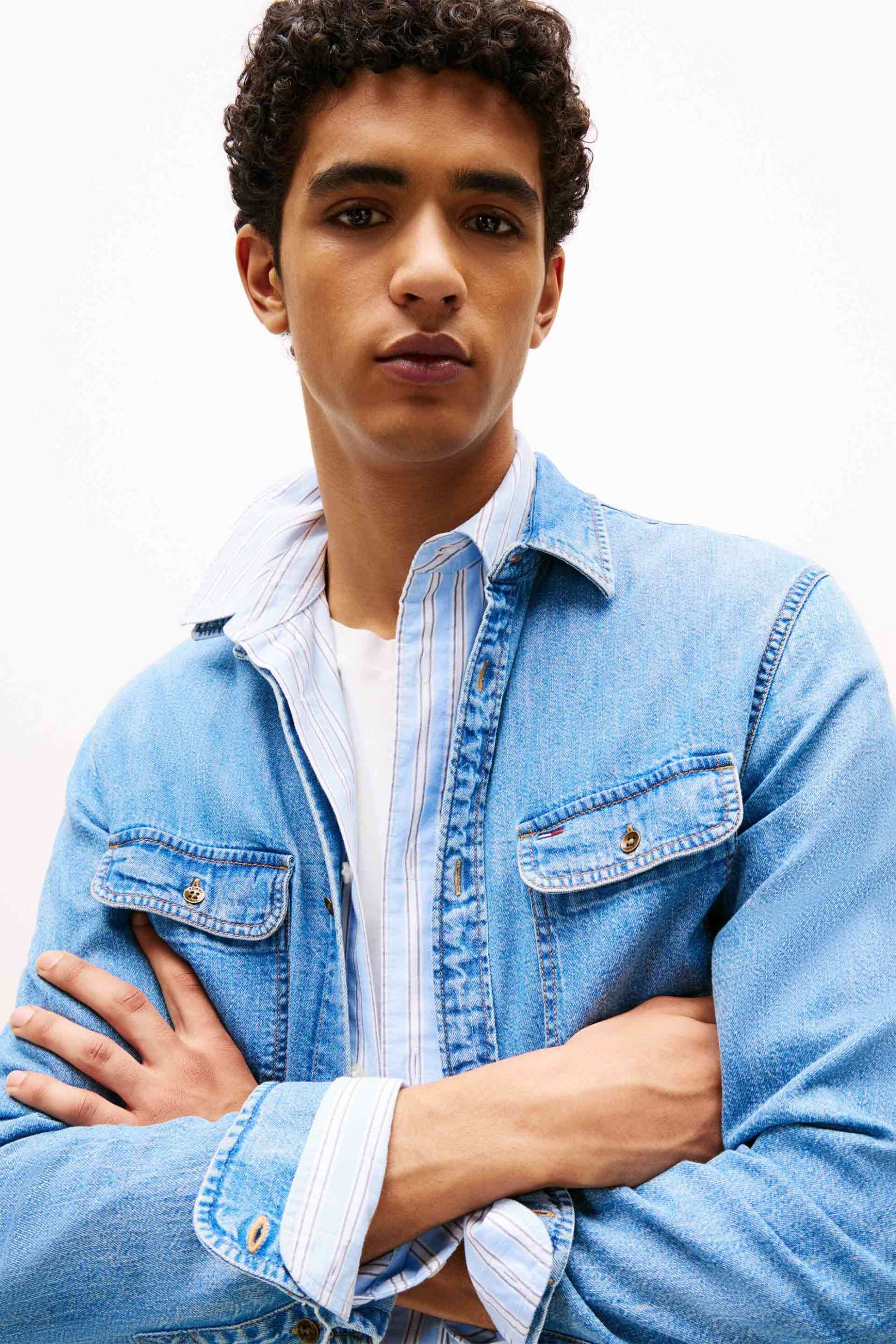 Tommy Jeans ανδρικό denim jacket Regular Fit - DM0DM21727 Denim Blue φωτογραφία
