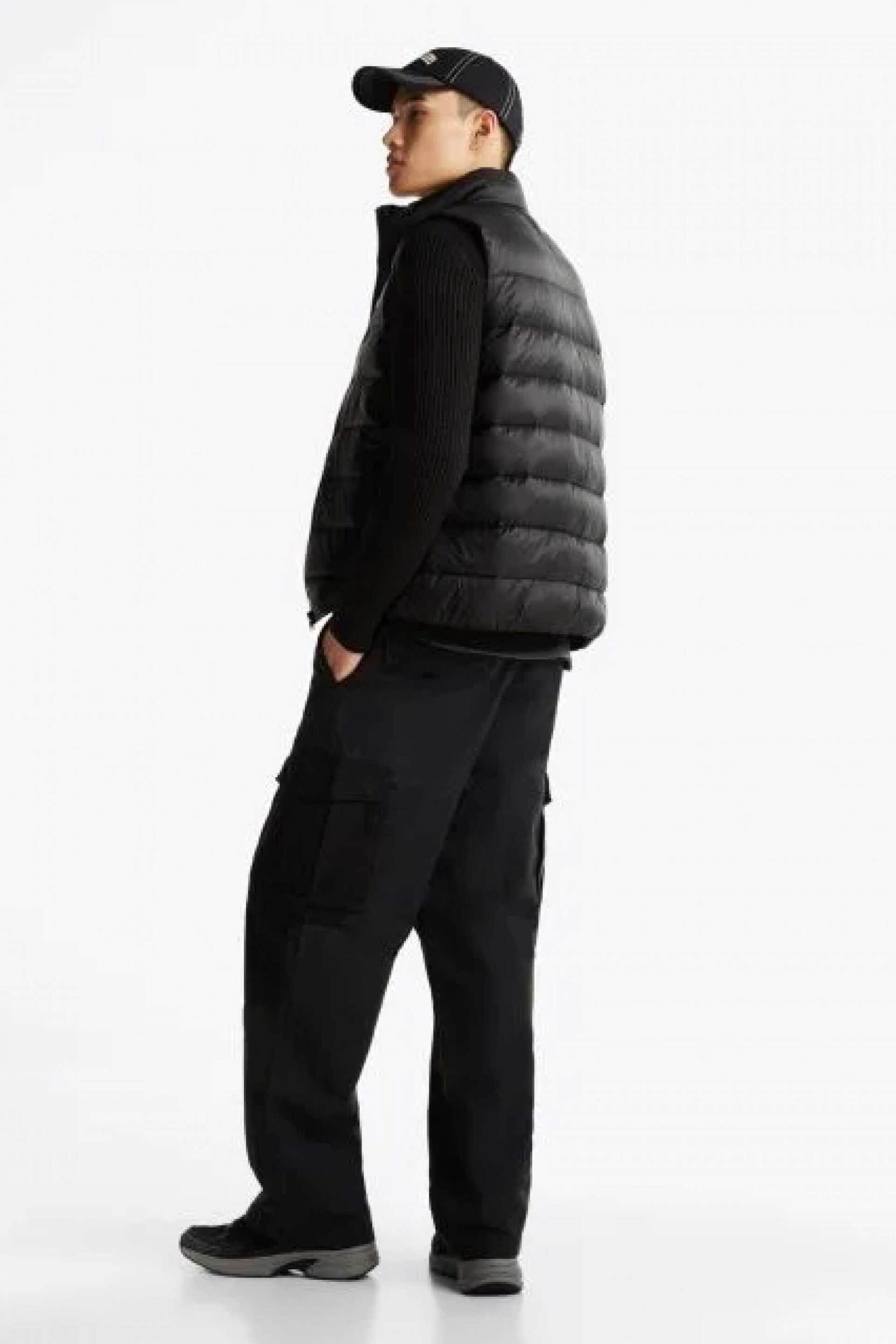Tommy Jeans Ανδρικό Αμάνικό Μπουφάν με Καπιτονέ Σχέδιο Slim Fit - Dm0Dm20663 Μαύρο