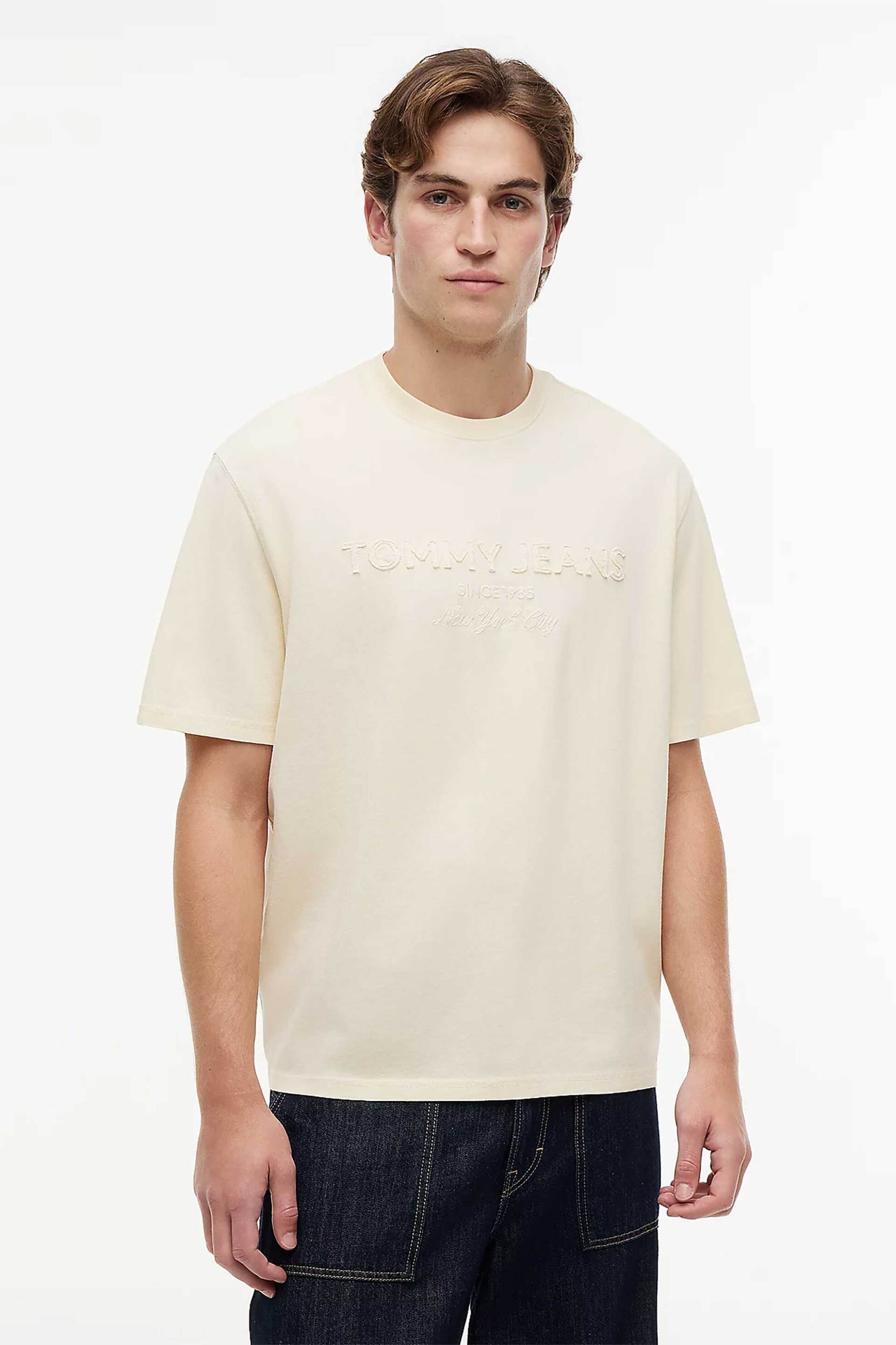 Tommy Jeans ανδρικό T-shirt με ανάγλυφο ton-sur-ton λογότυπο Oversized Fit - DM0DM22545 Κρέμ