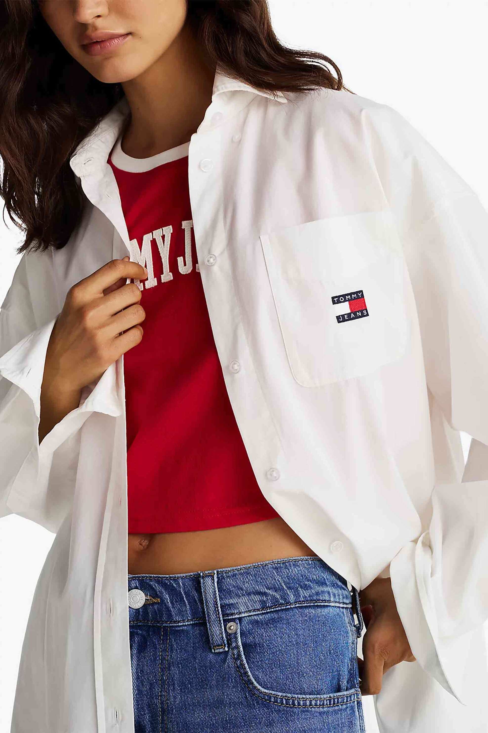 TOMMY JEANS Tommy Jeans γυναικείο πουκάμισο με τσέπη στο στήθος και λογότυπο Oversized Fit - DW0DW19357 Λευκό - 2