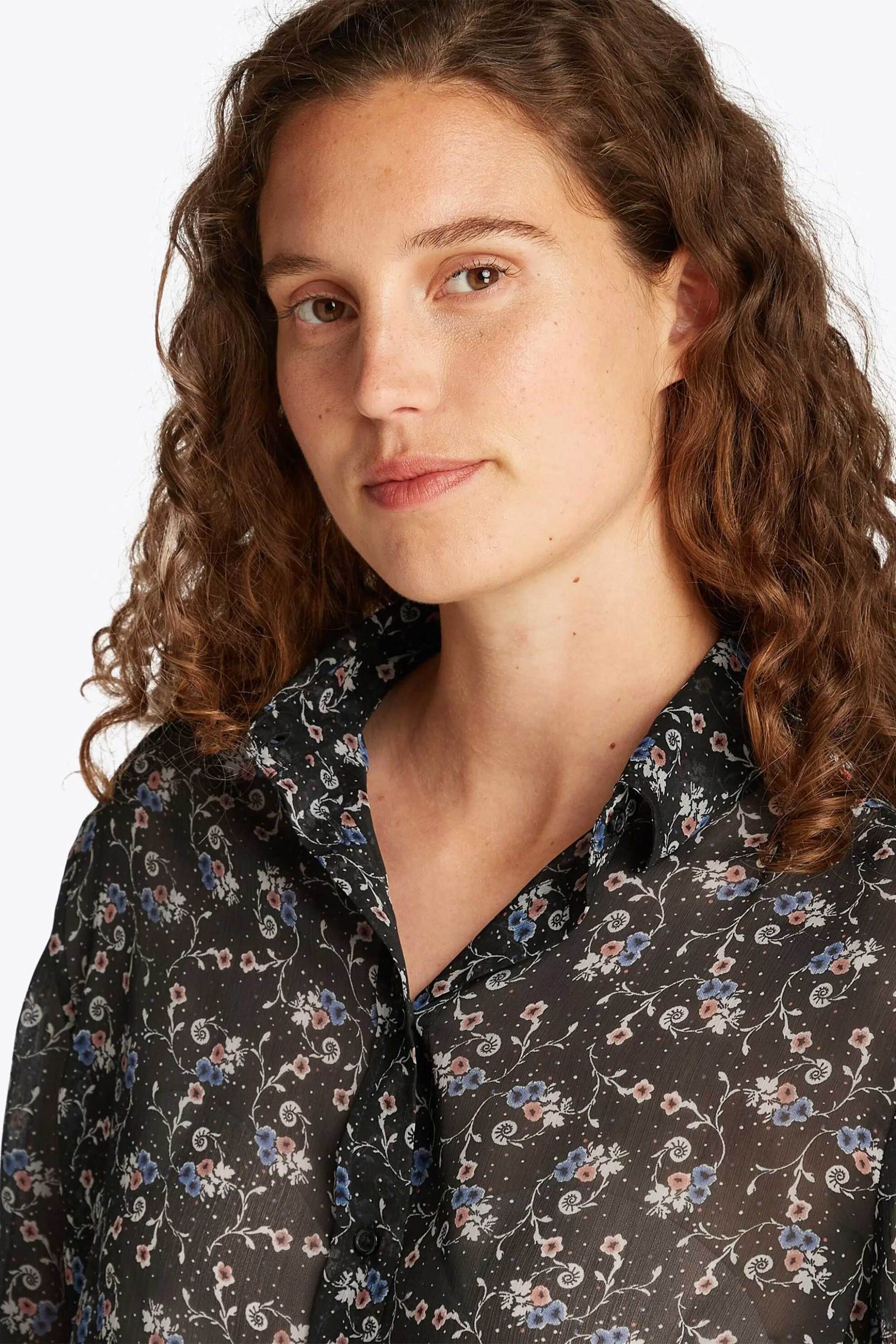 Tommy Jeans γυναικείο πουκάμισο με floral print και ημιδιαφάνεια - DW0DW20669 Μαύρο
