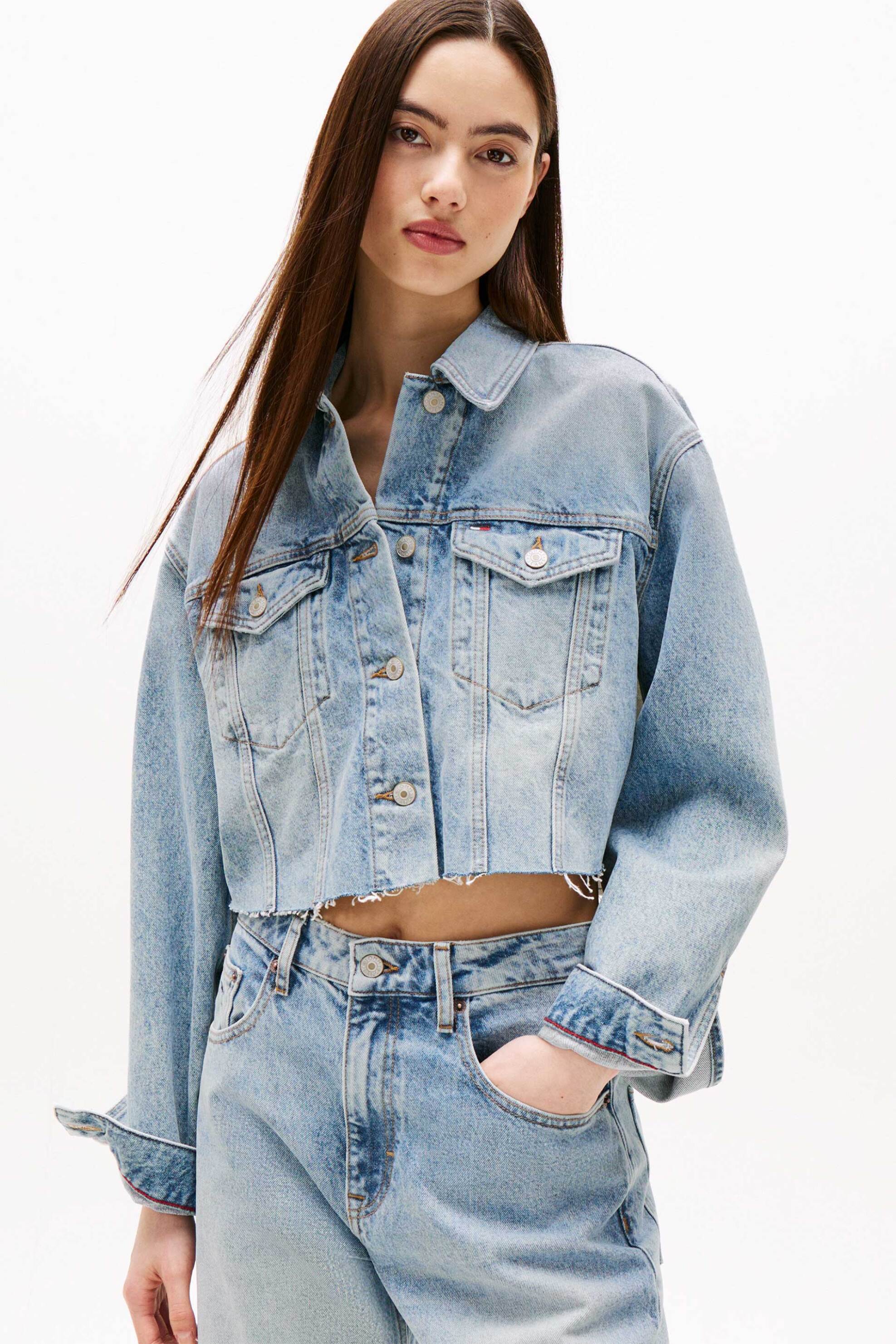 TOMMY JEANS Tommy Jeans γυναικείο denim jacket Oversized Fit Cropped - DW0DW21063 Denim Blue Ανοιχτό