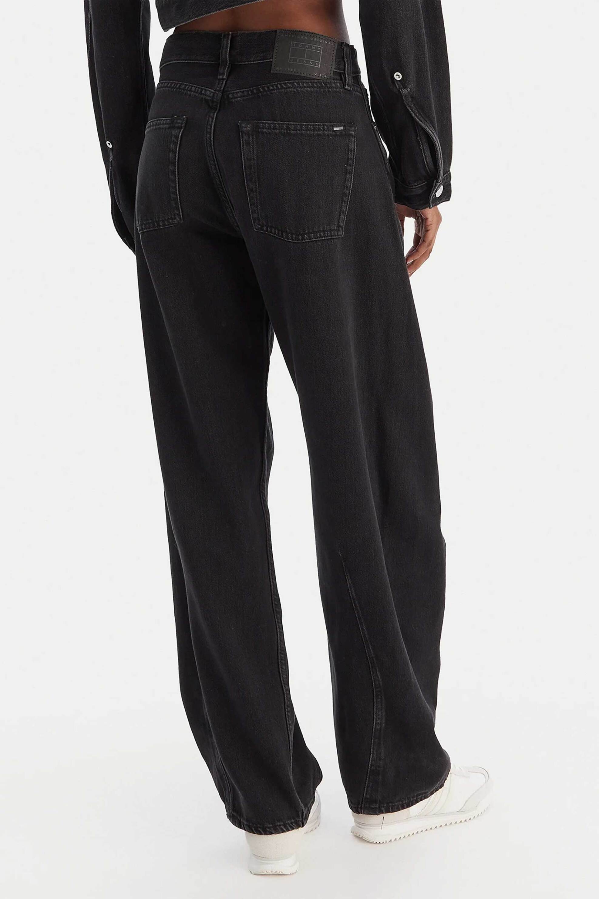 Tommy Jeans γυναικείο βαμβακερό τζιν παντελόνι πεντάτσεπο Barrel Fit - DW0DW22522 Μαύρο φωτογραφία