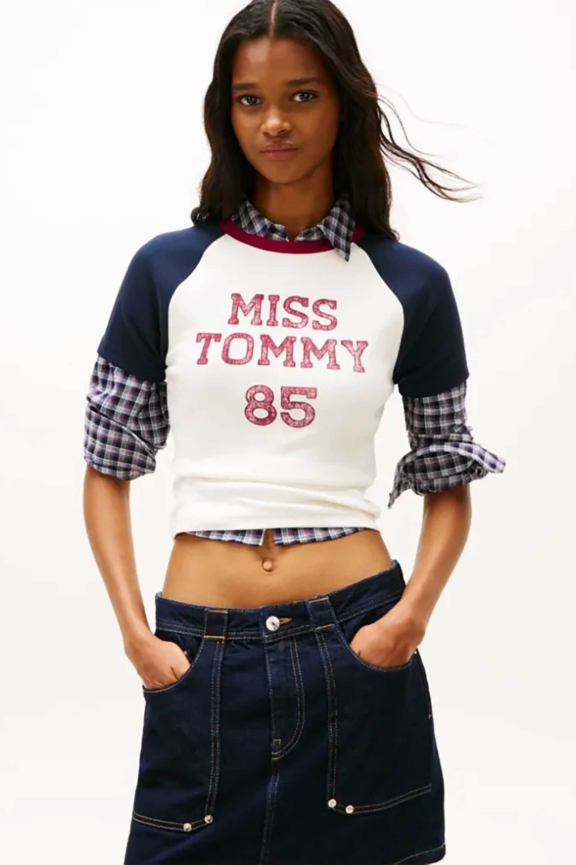 Tommy Jeans γυναικείο T-shirt με logo print Slim Fit - DW0DW22536 Λευκό