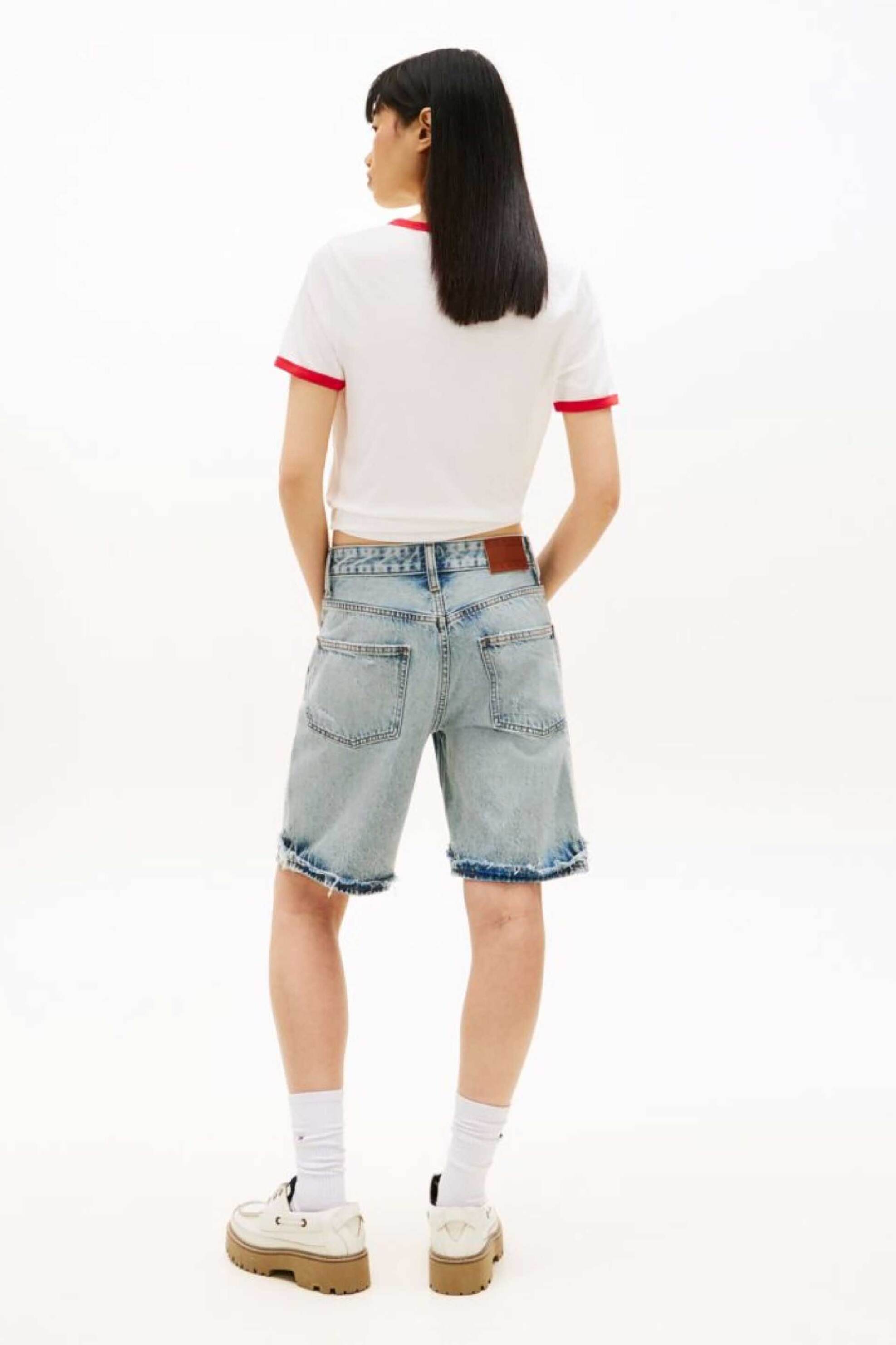 TOMMY JEANS Tommy Jeans γυνακεία βερμούδα denim Loose "Mia" - DW0DW22686 Denim Blue Ανοιχτό - 2