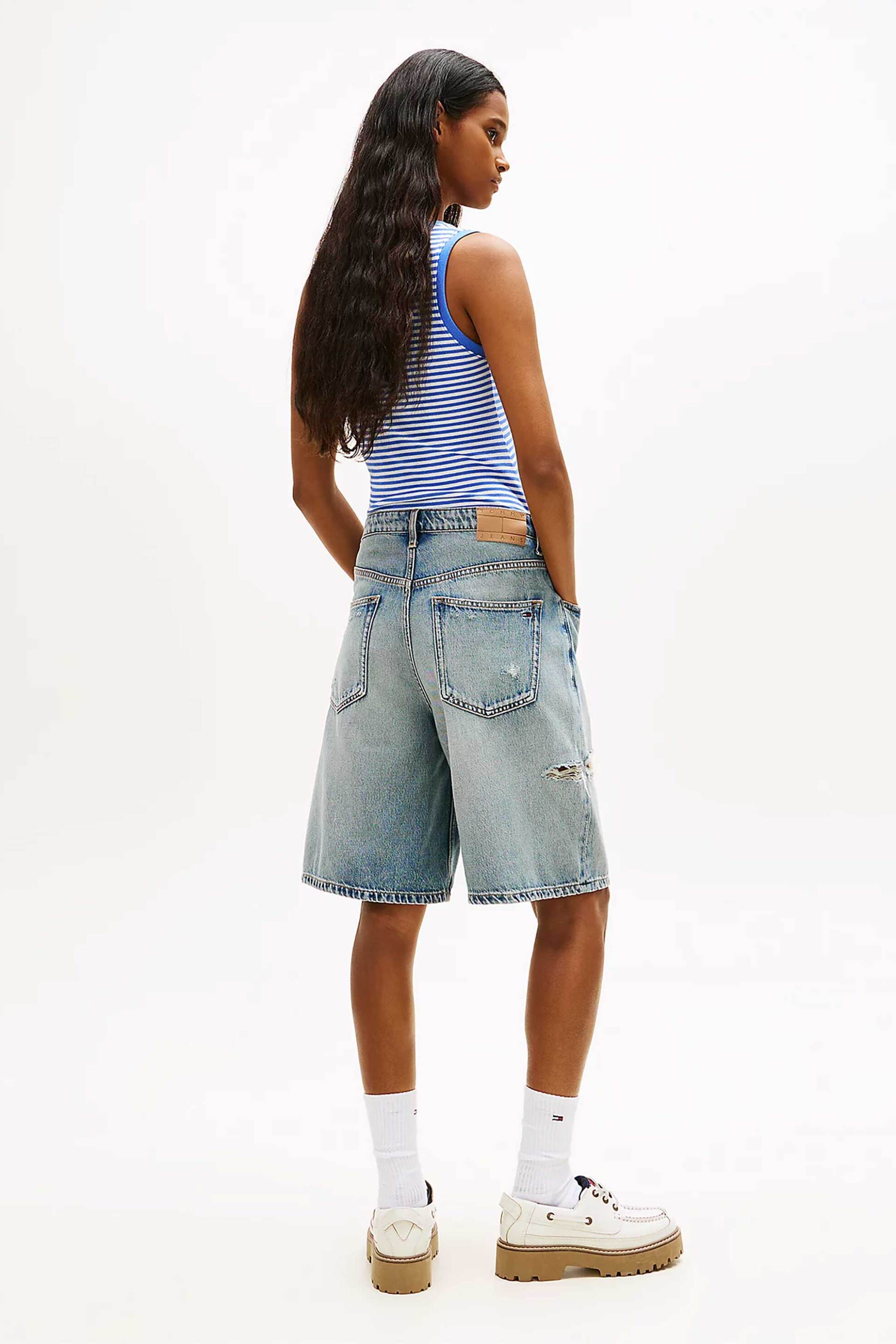 TOMMY JEANS Tommy Jeans γυνακεία βερμούδα denim Distressed Loose - DW0DW22696 Denim Blue - 4