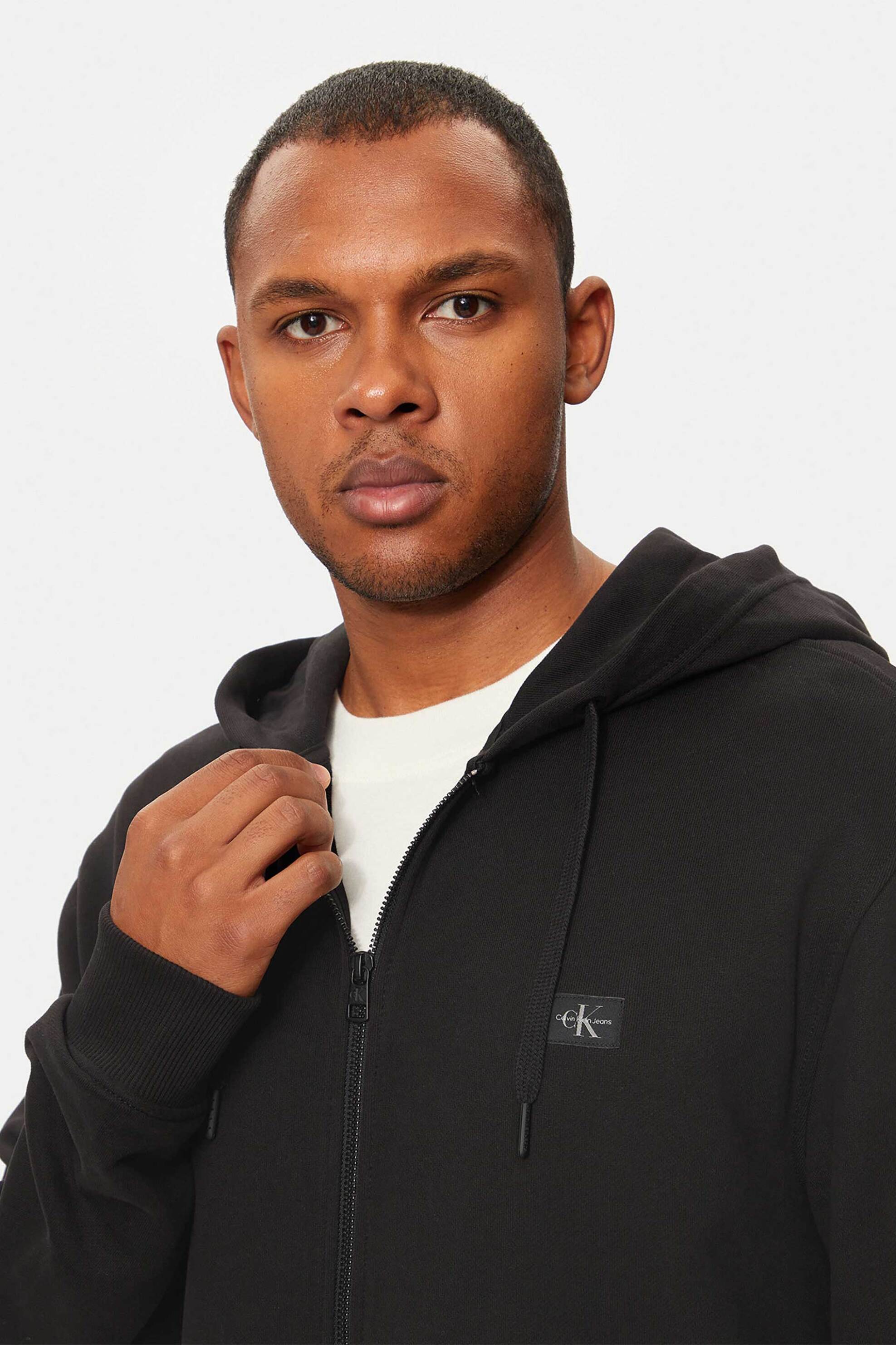 Calvin Klein Jeans ανδρική ζακέτα φούτερ μονόχρωμη με κουκούλα Regular Fit - J30J326858 Μαύρο φωτογραφία