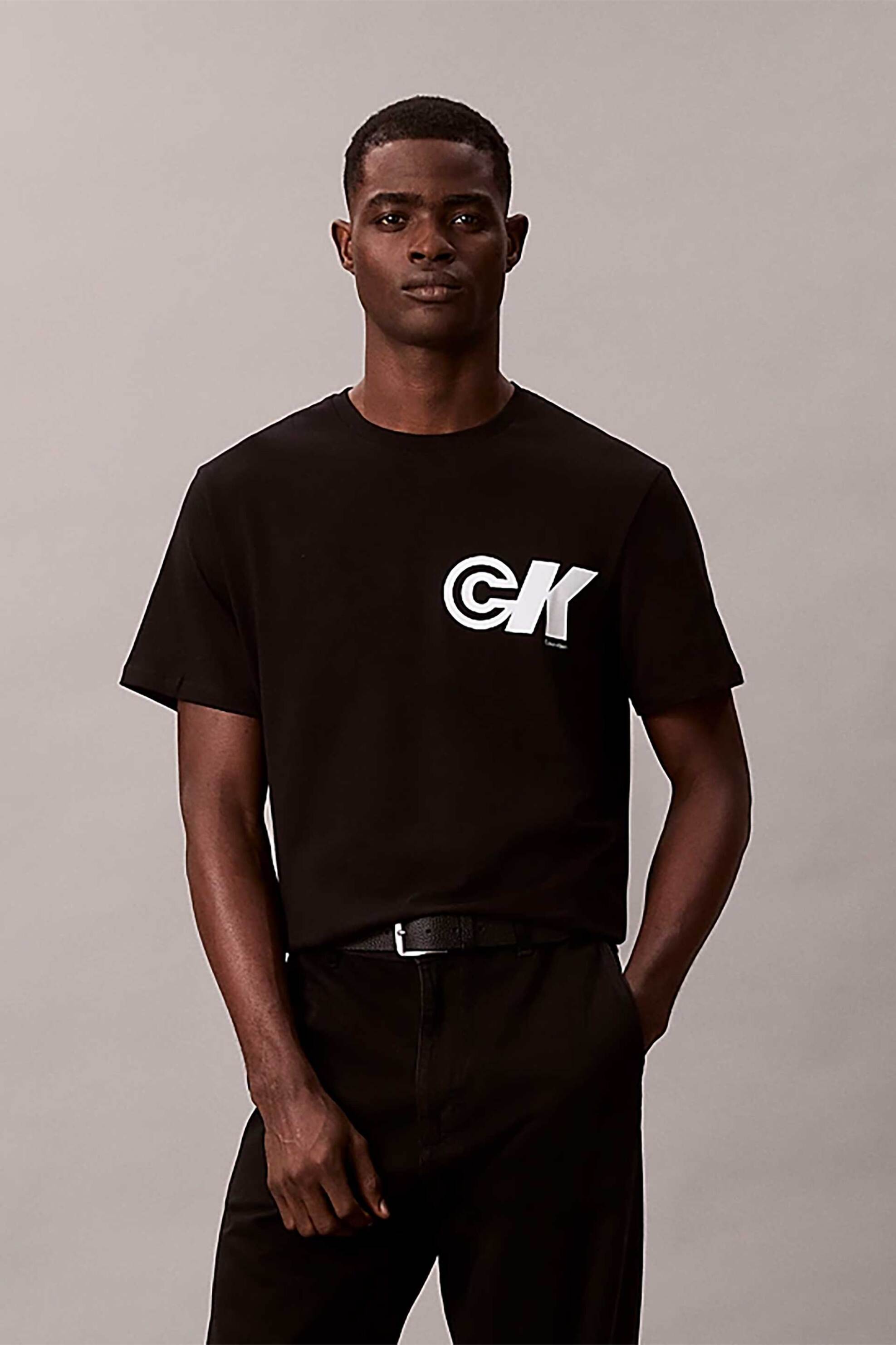 Calvin Klein Jeans ανδρικό T-shirt μονόχρωμο με λογότυπο Regular Fit - LV04RC835G Μαύρο