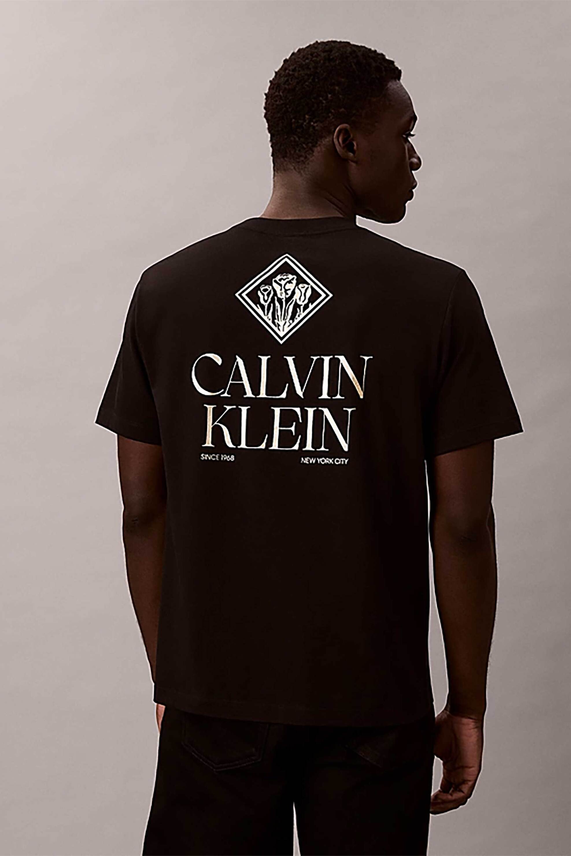 Calvin Klein Jeans Ανδρικό T-Shirt Μονόχρωμο με Λογότυπο Relaxed Fit - Lv14Re801G Μαύρο