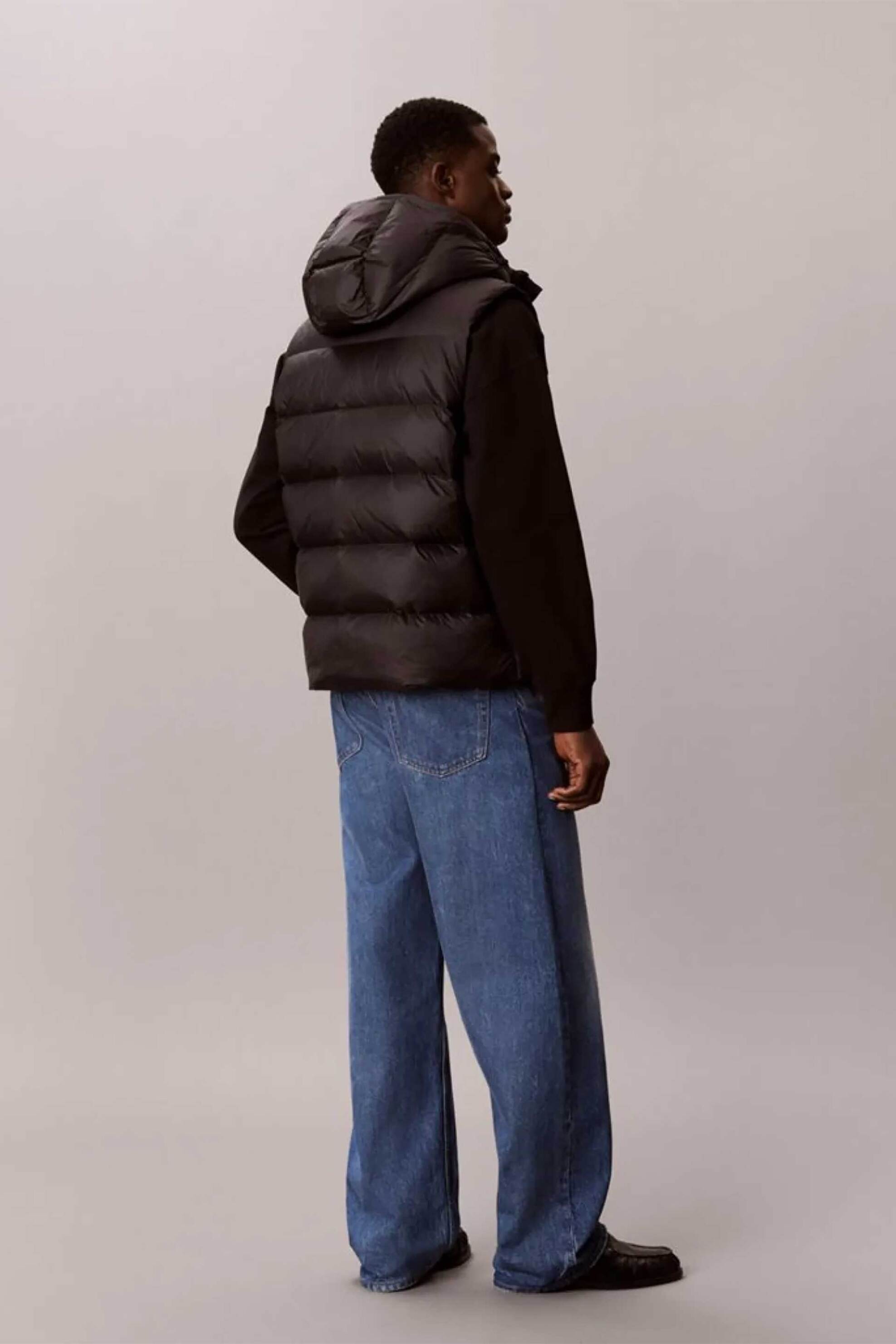 Calvin Klein Jeans Ανδρικό Αμάνικο Μπουφάν Καπιτονέ με Αποσπώμενη Κουκούλα Και Monogram Regular Fit - Lv04Rg514G Μαύρο
