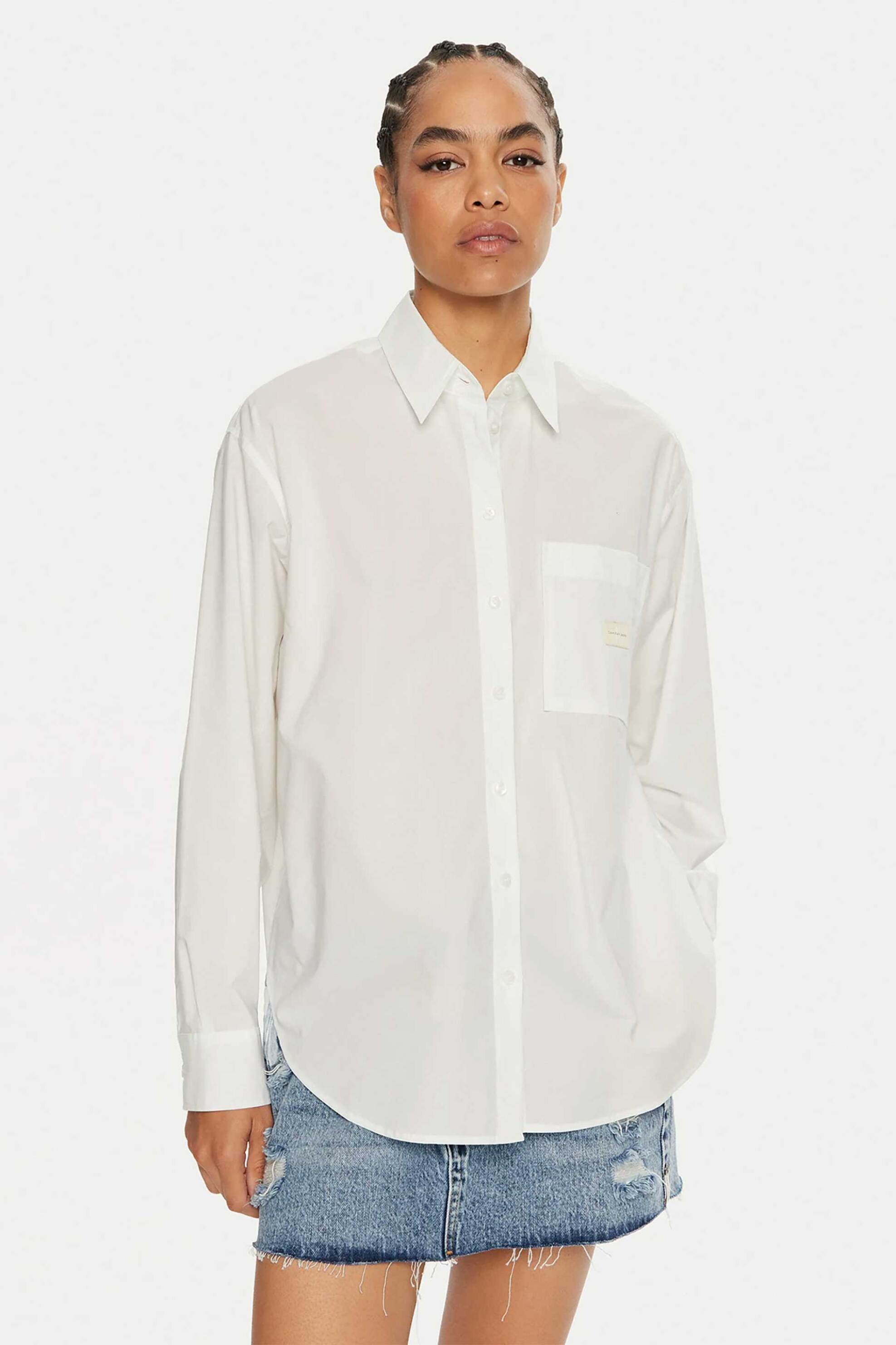  Calvin Klein Jeans γυναικείο πουκάμισο μονόχρωμο με τσέπη και λογότυπο Relaxed Fit - J20J224436 Λευκό 2025