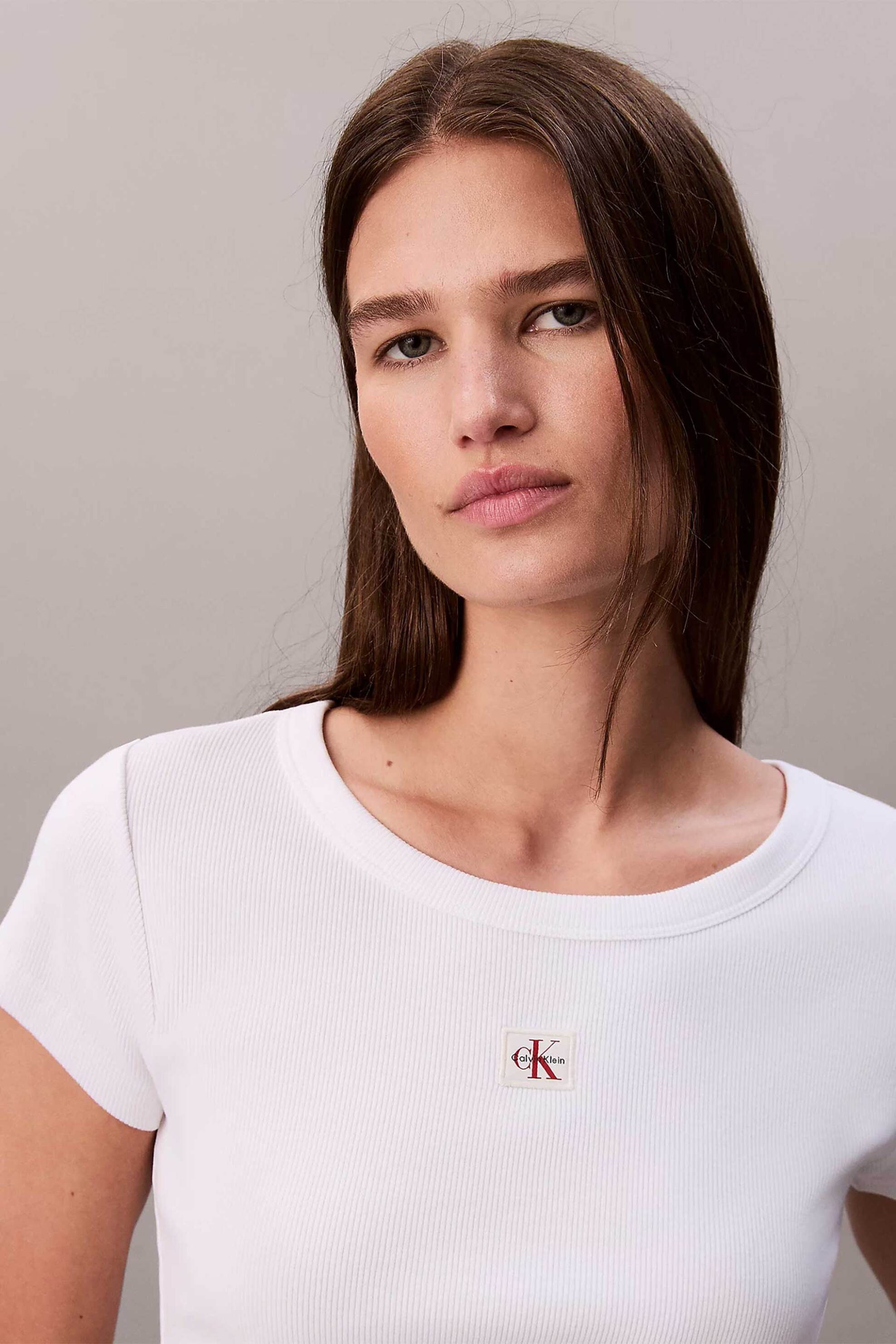 CALVIN KLEIN JEANS Calvin Klein Jeans γυναικείο T-shirt μονόχρωμο με λογότυπο Slim Fit - LV047C200G Λευκό - 2