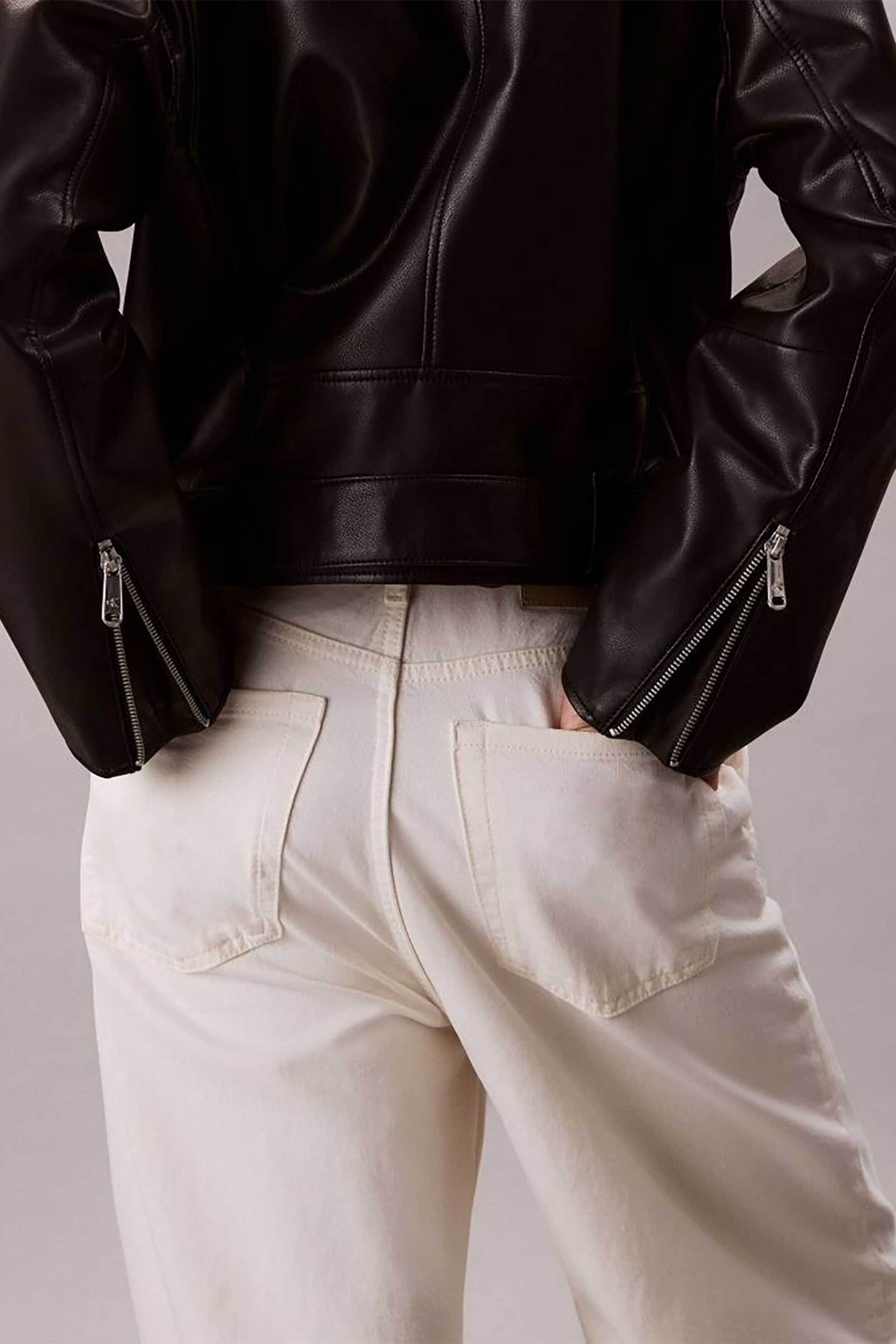 Calvin Klein Jeans γυναικείο biker jacket από faux δέρμα - LV044C532G Μαύρο φωτογραφία