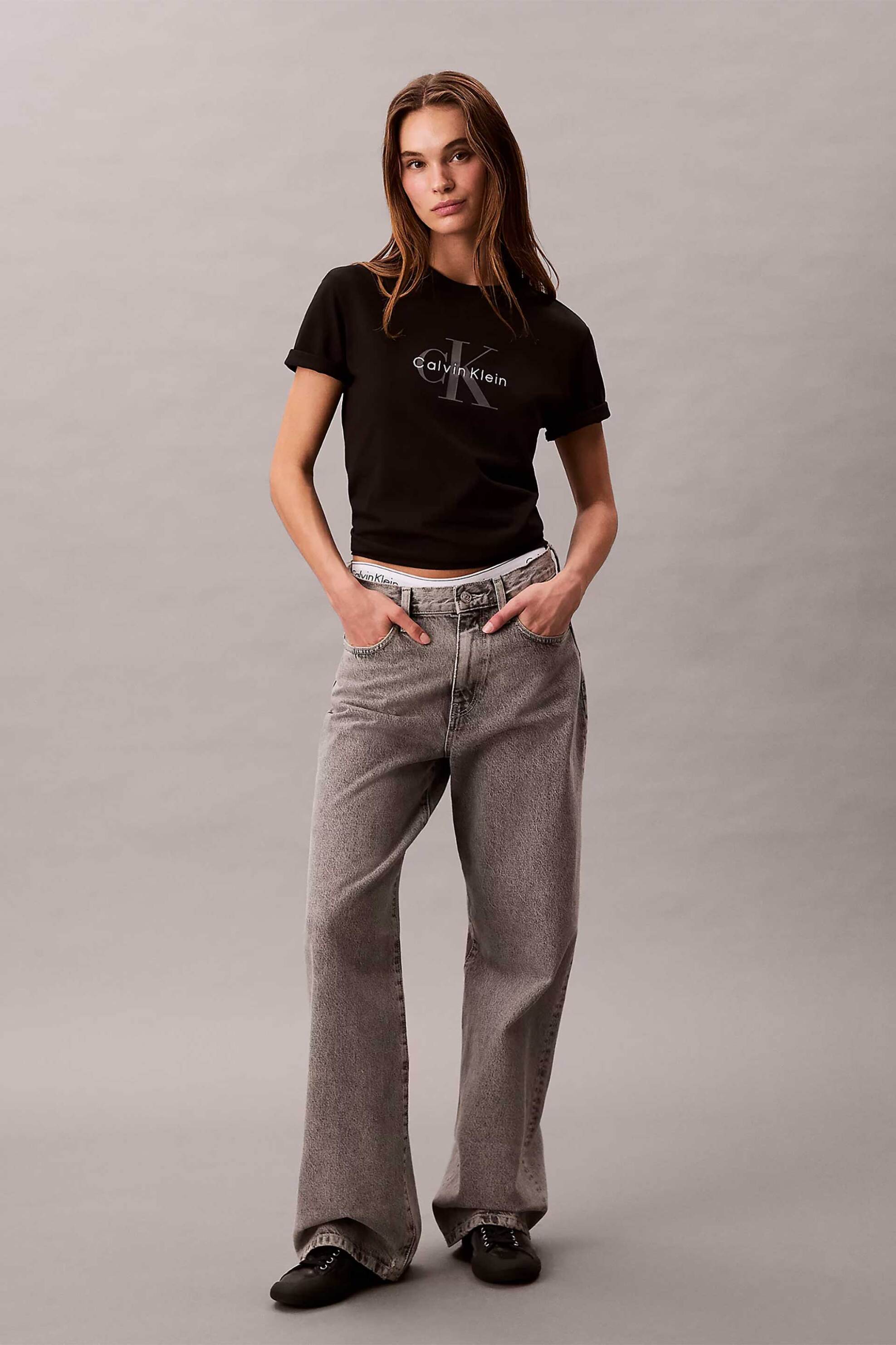 CALVIN KLEIN JEANS Calvin Klein Jeans γυναικείο T-shirt μονόχρωμο με λογότυπο Regular Fit - LV047B865G Μαύρο - 2