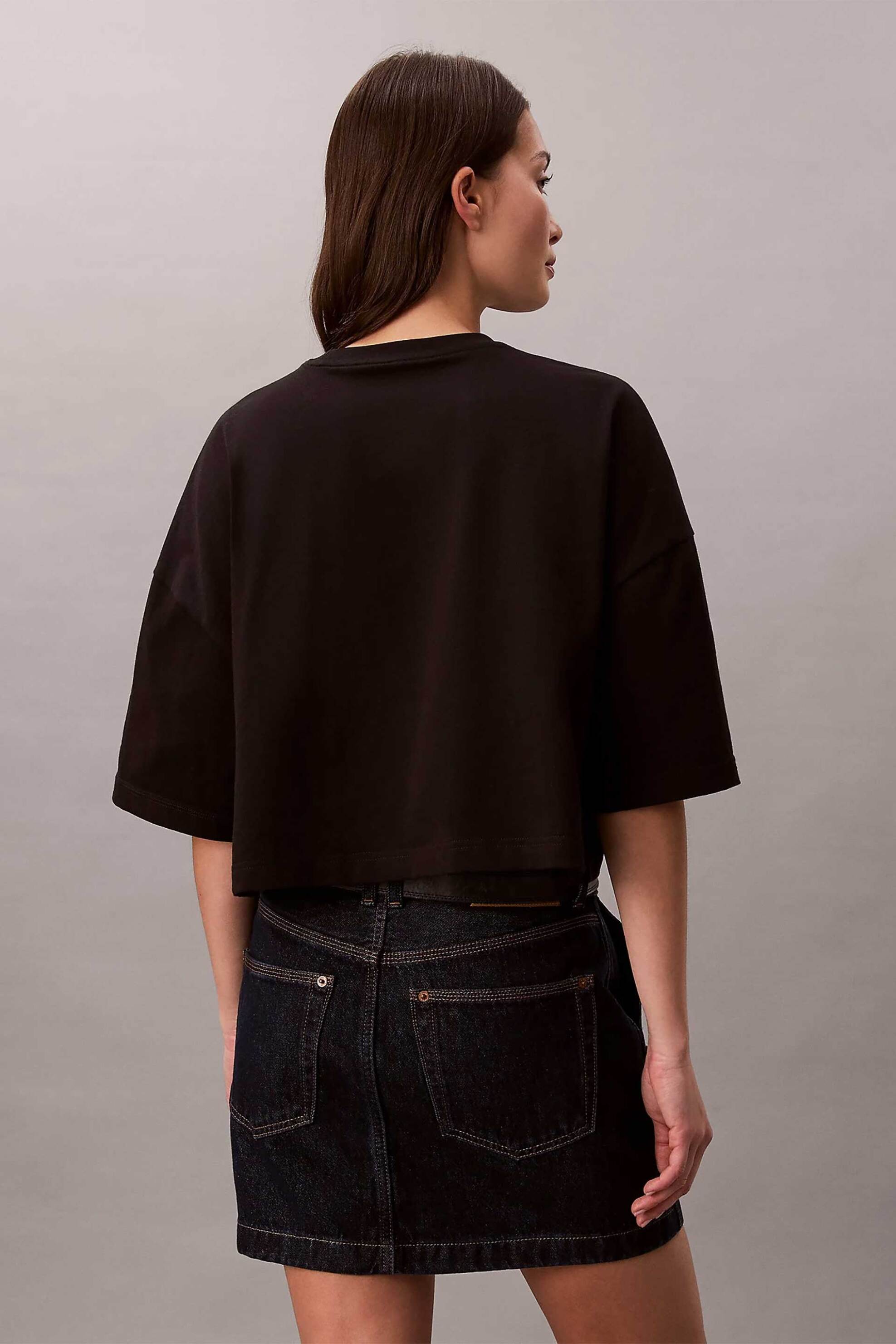 Calvin Klein Jeans Γυναικείο T-Shirt Μονόχρωμο με Λογότυπο Boxy Cropped Fit - Lv047F828G Μαύρο