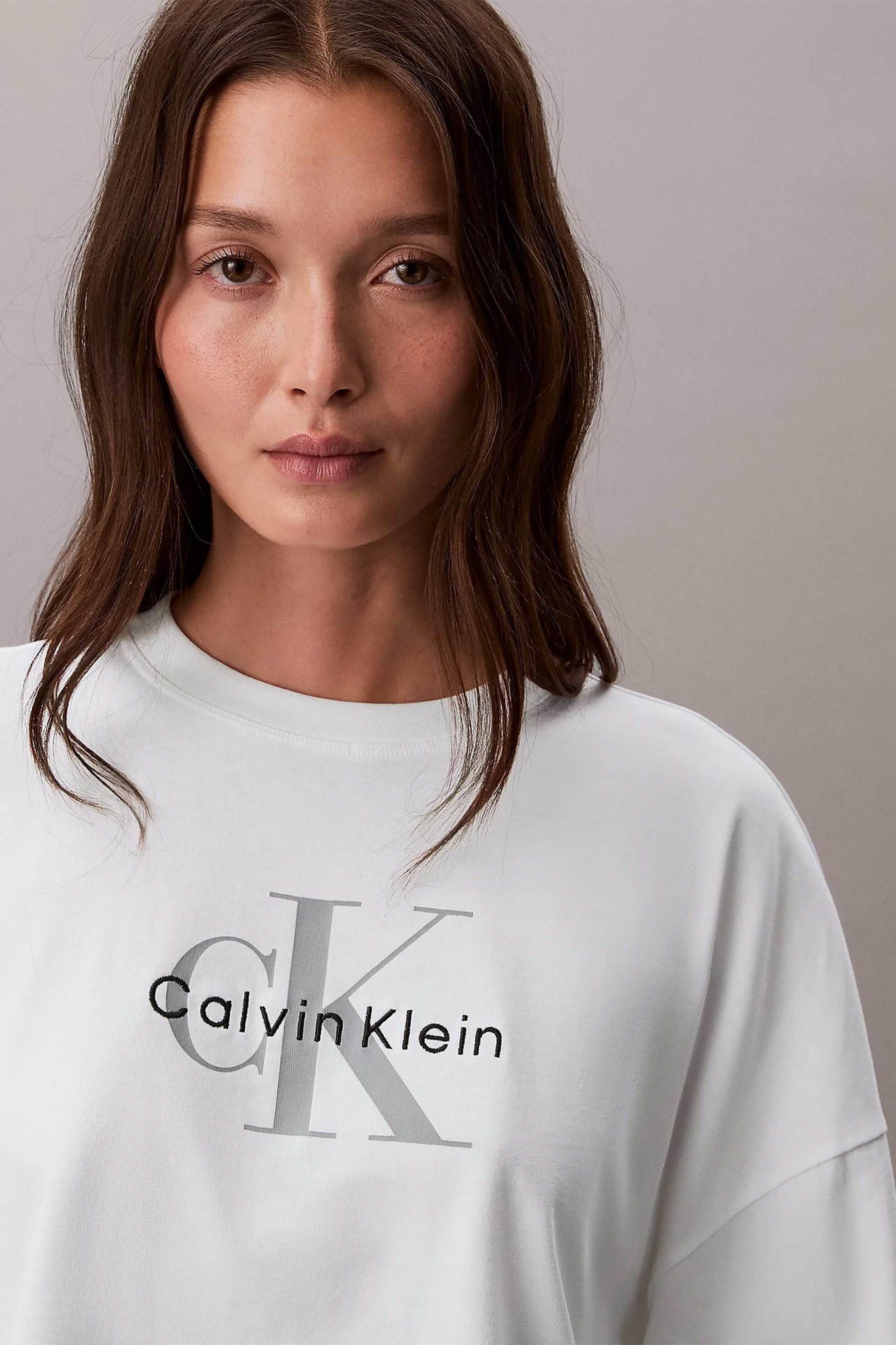 CALVIN KLEIN JEANS Calvin Klein Jeans γυναικείο T-shirt μονόχρωμο με λογότυπο Boxy Cropped Fit - LV047F828G Λευκό - 2