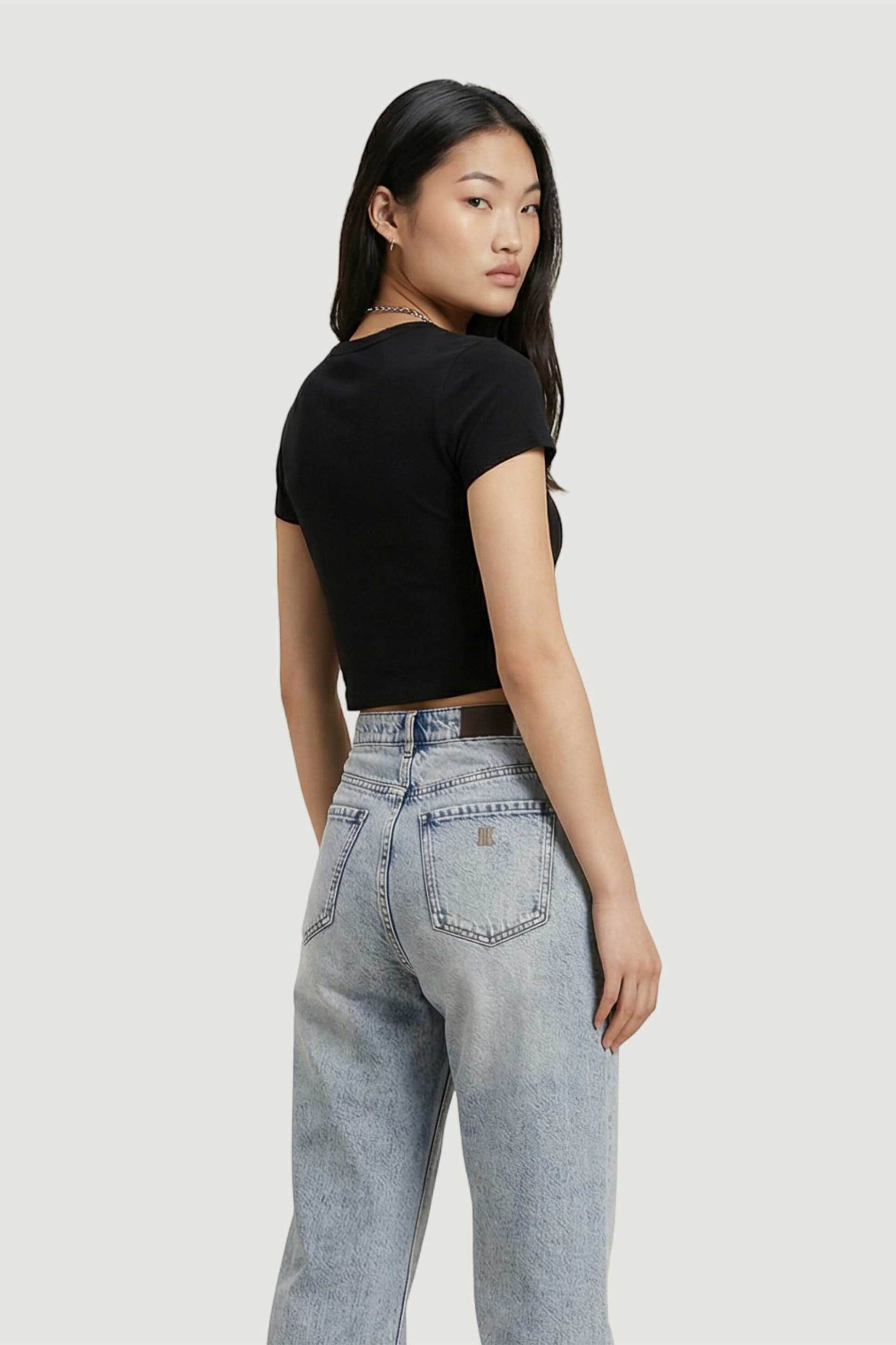 Calvin Klein Jeans Γυναικείο T-Shirt Μονόχρωμο με Λογότυπο Slim Fit - Lv047F842G Μαύρο