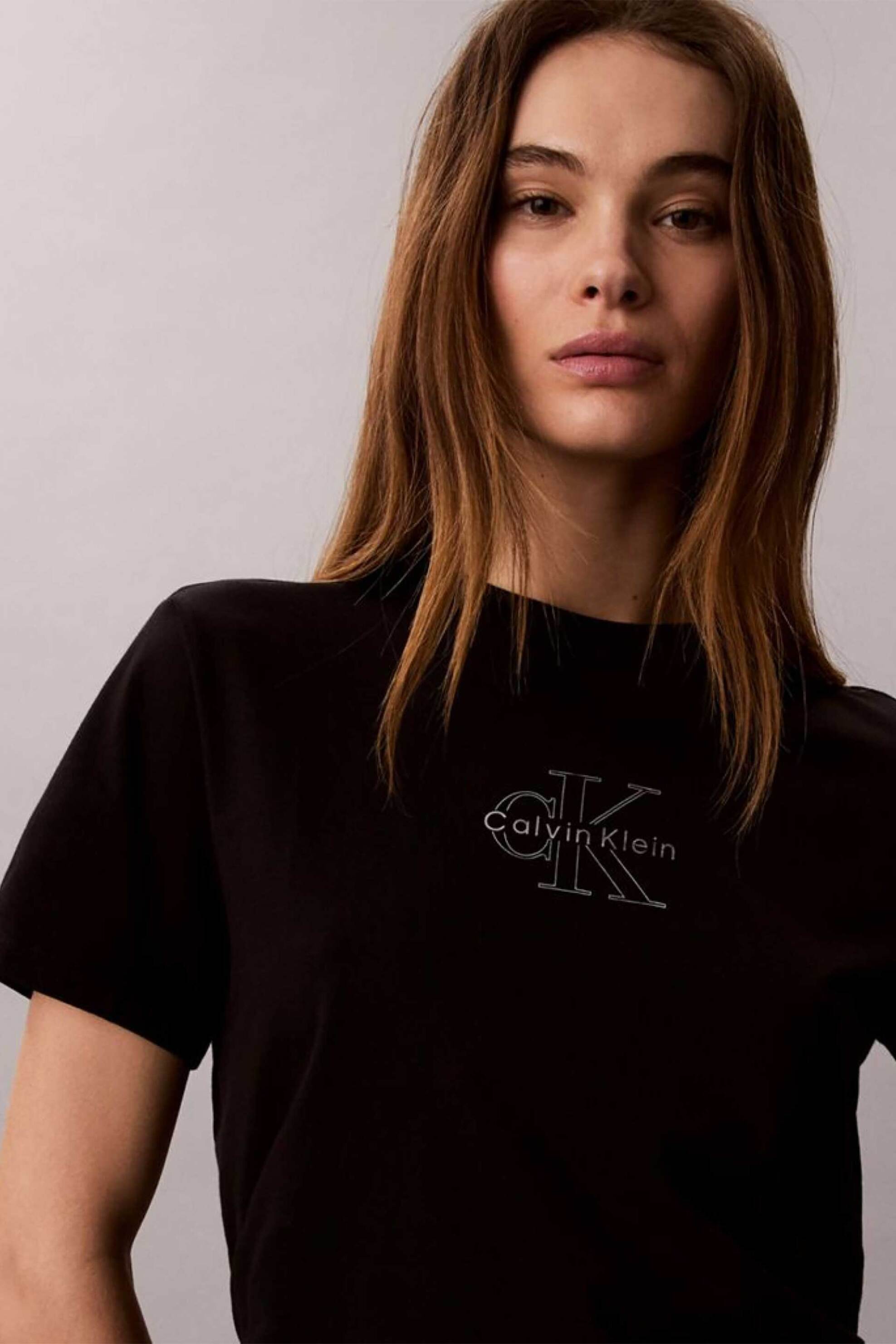 Calvin Klein Jeans γυναικείο T-shirt με μεταλλιζέ λογότυπο Regular Fit - LV047D873GA Μαύρο