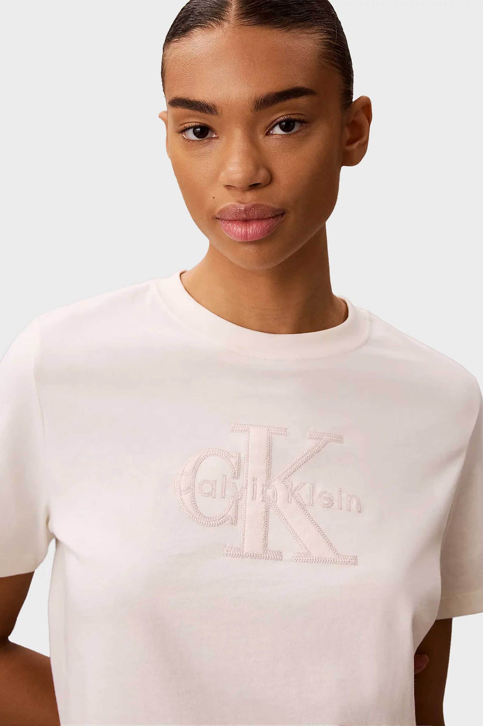 Calvin Klein Jeans γυναικείο T-shirt με κεντημένο λογότυπο Regular Fit - LV047G829G Εκρού