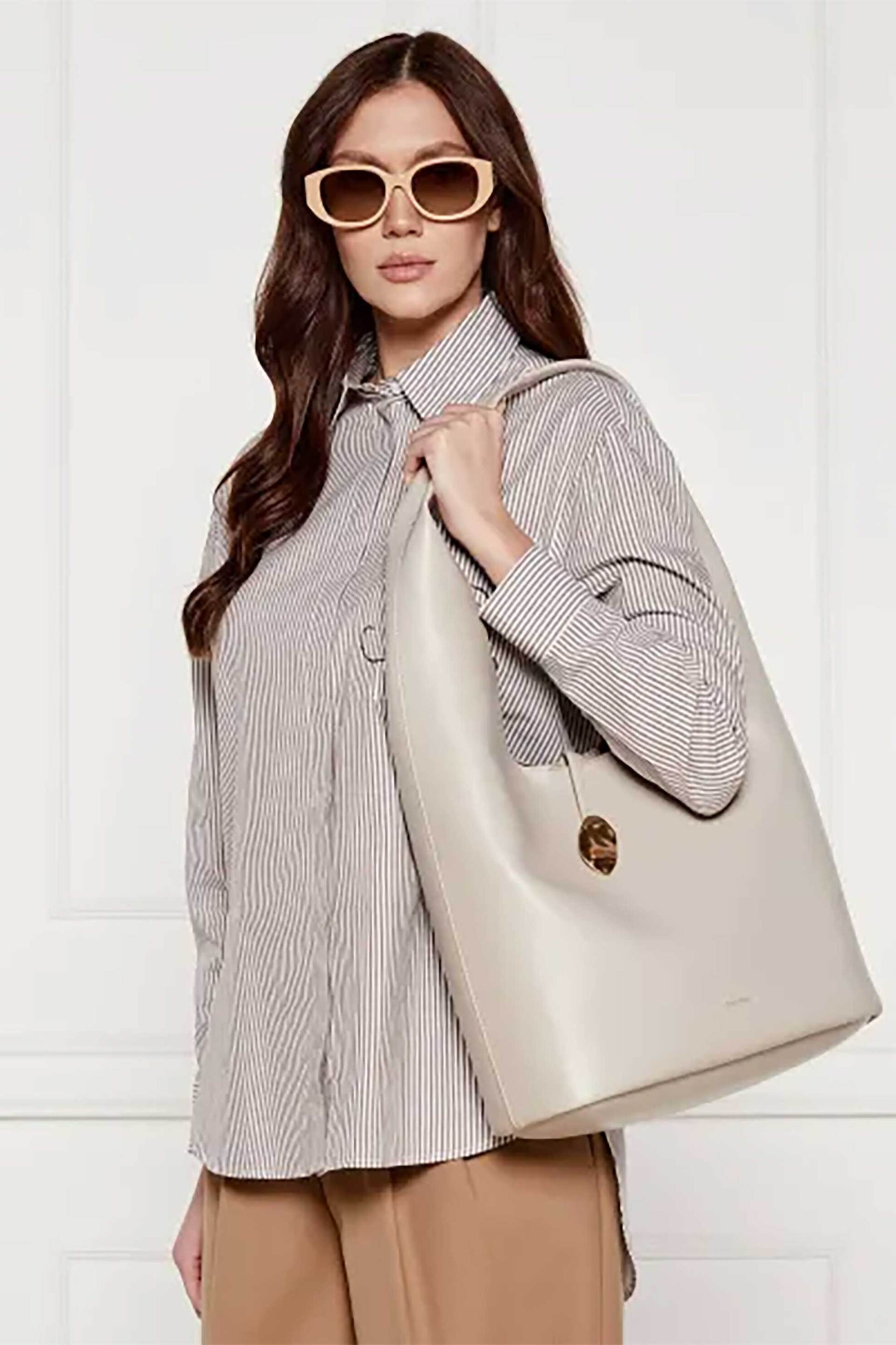 Calvin Klein Jeans γυναικεία τσάντα ώμου με μεταλλικό κούμπωμα - LV04K3149G Εκρού φωτογραφία