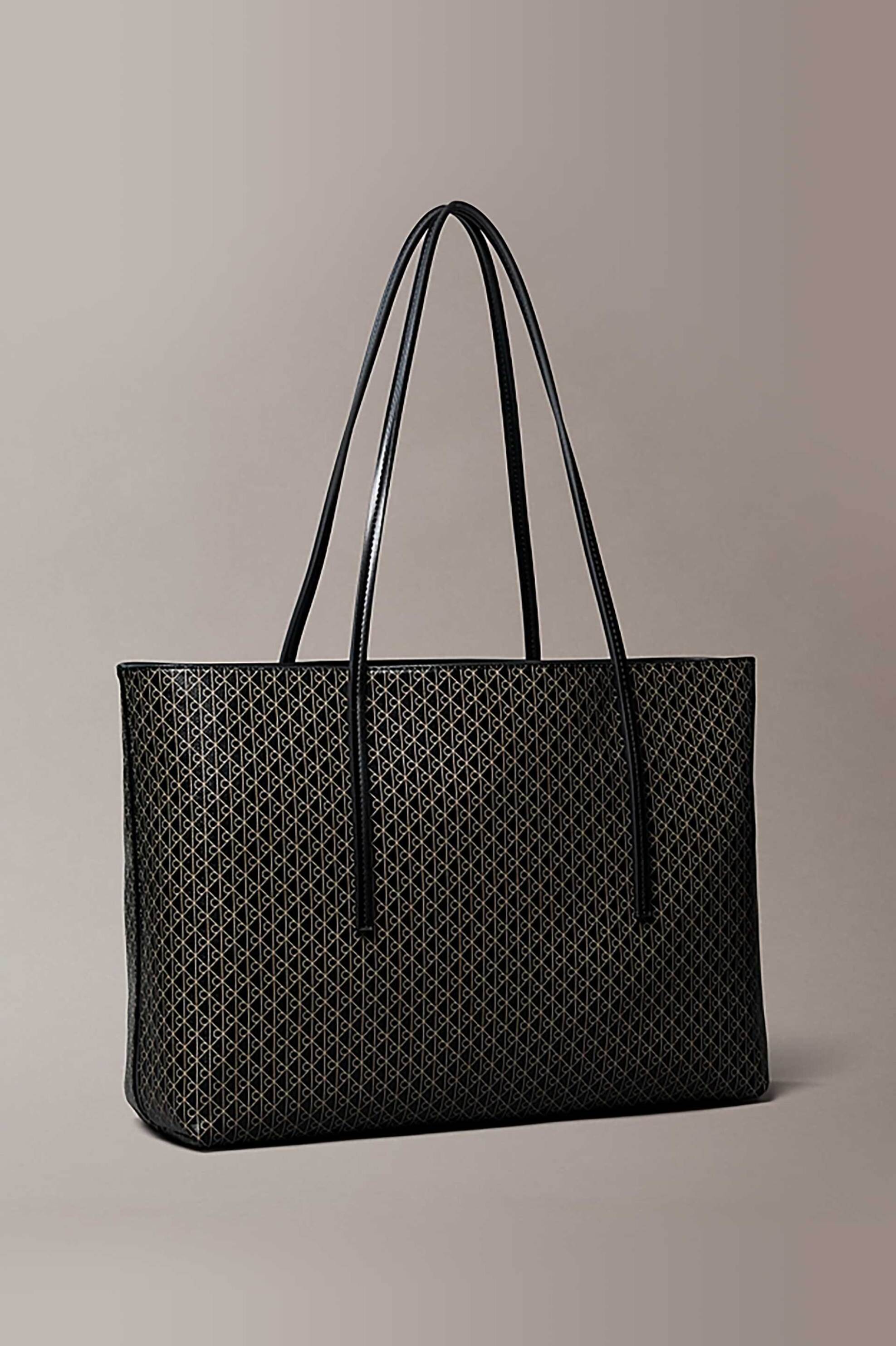 Calvin Klein Jeans γυναικεία τσάντα tote με all-over logo print - LV04F3266G Μαύρο