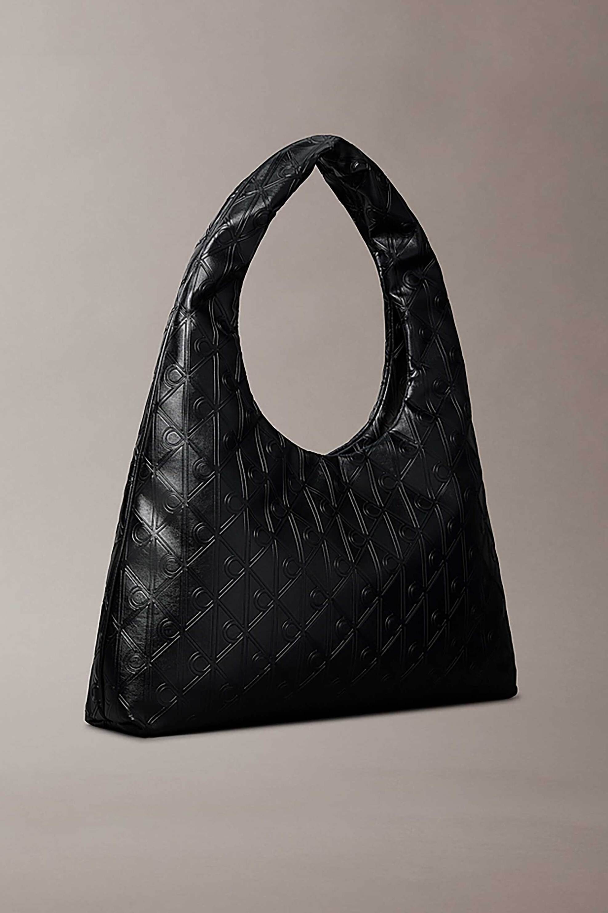 Calvin Klein Jeans γυναικεία τσάντα ώμου με all-over logo print - LV04F3199G Μαύρο